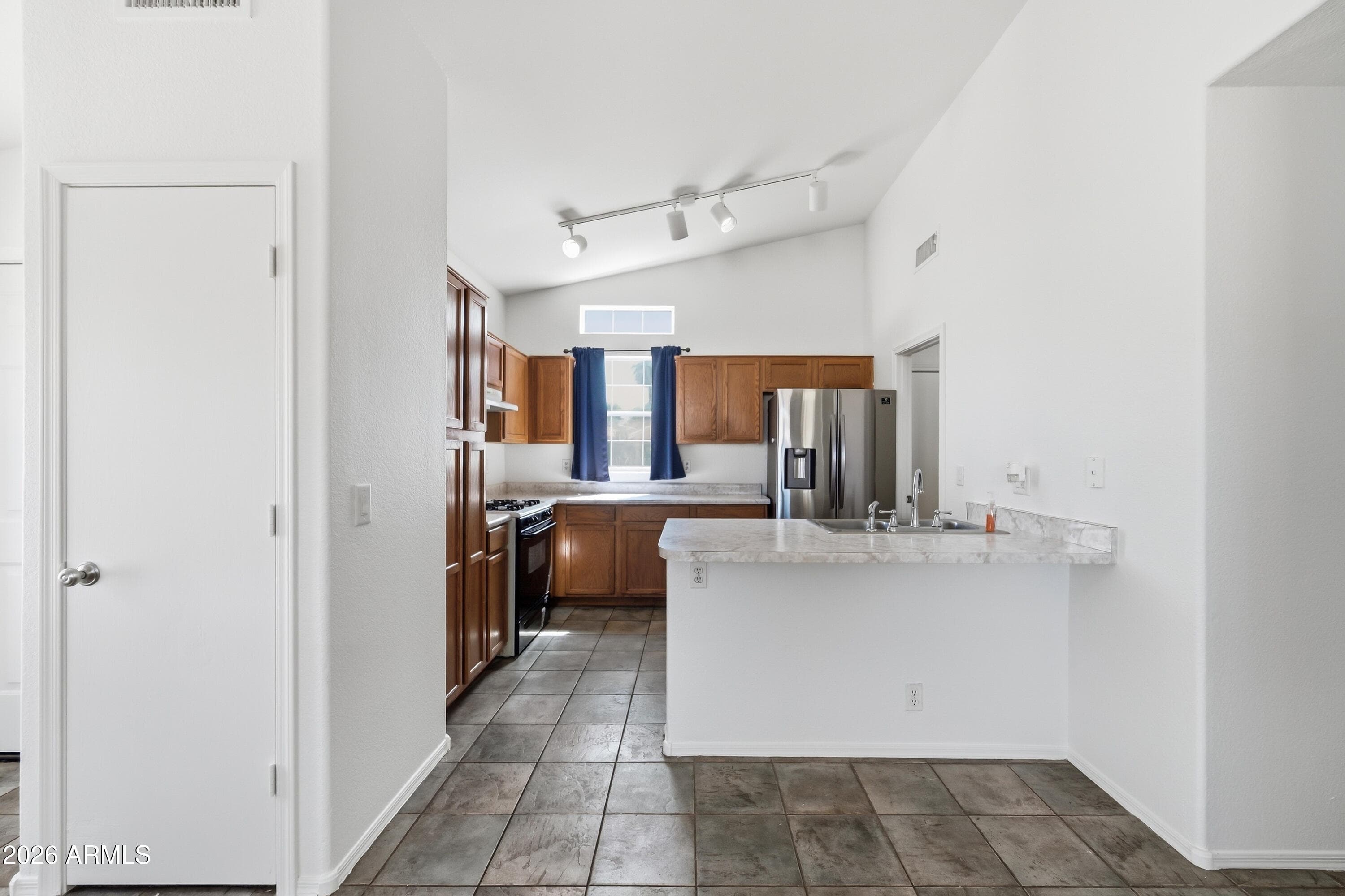 1450 E Detroit Street — photo 8