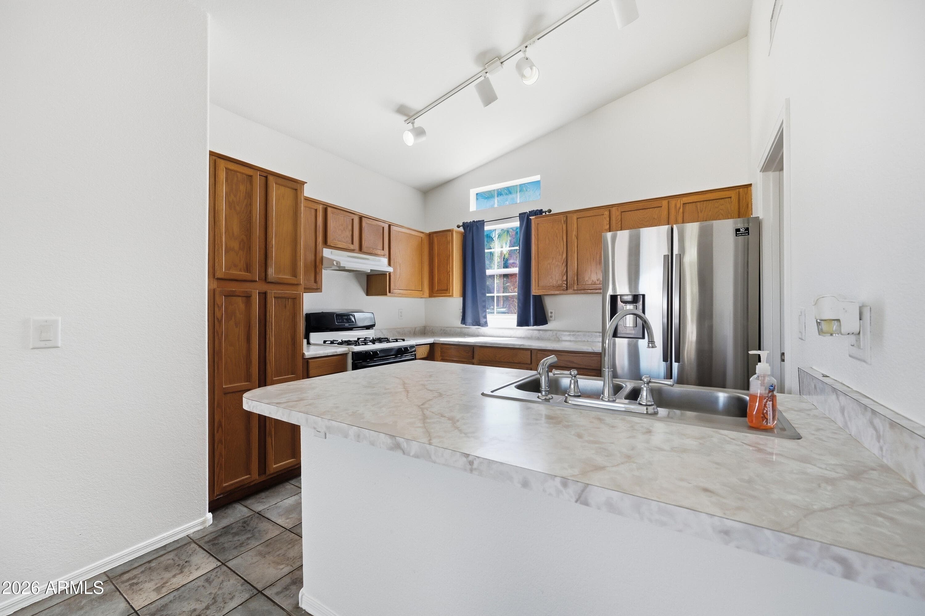1450 E Detroit Street — photo 7