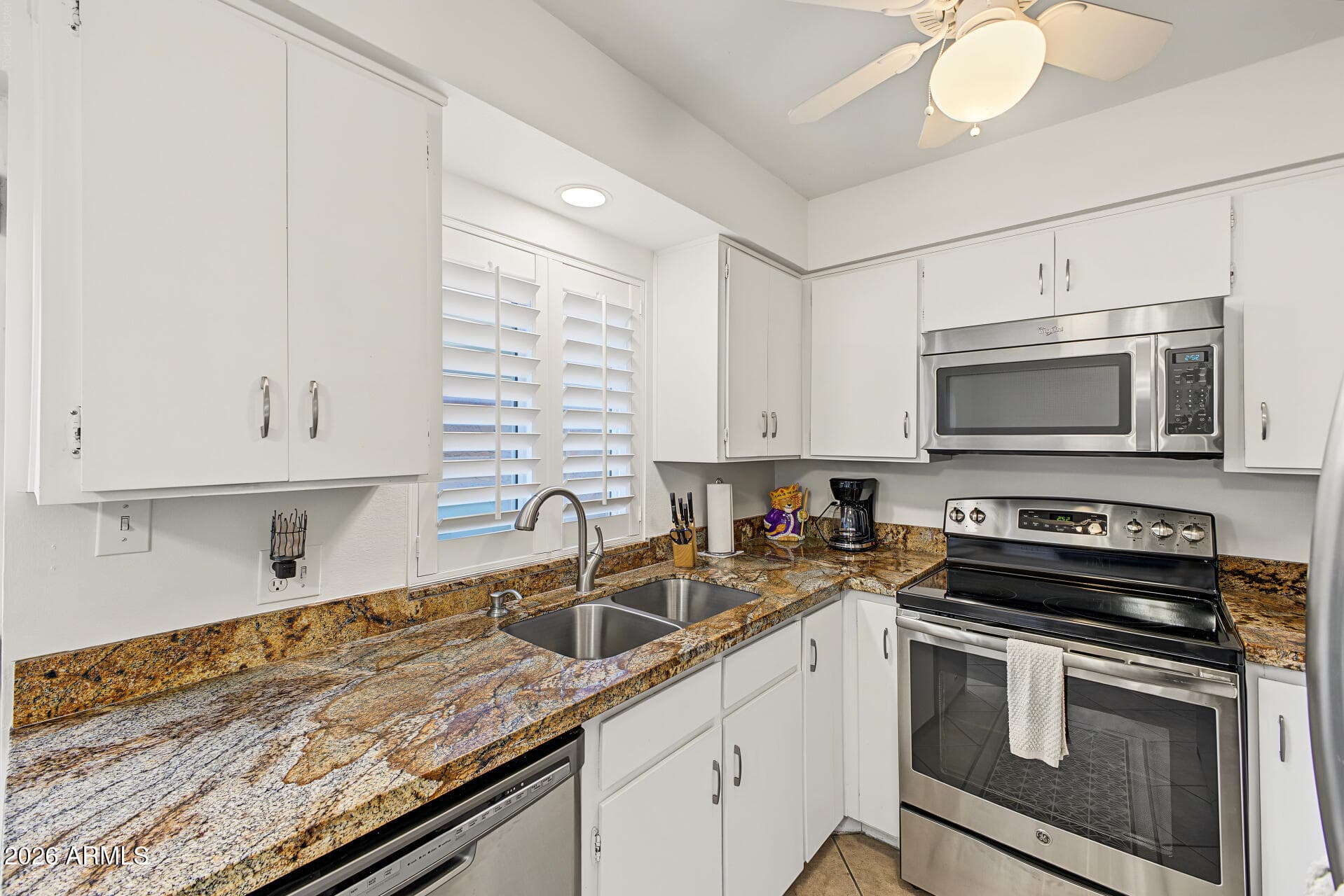 1320 E Bethany Home Road 54 — photo 5