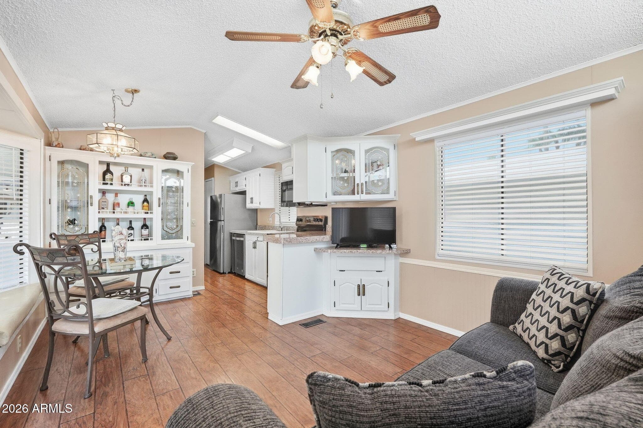 232 E Merlin Road — photo 3
