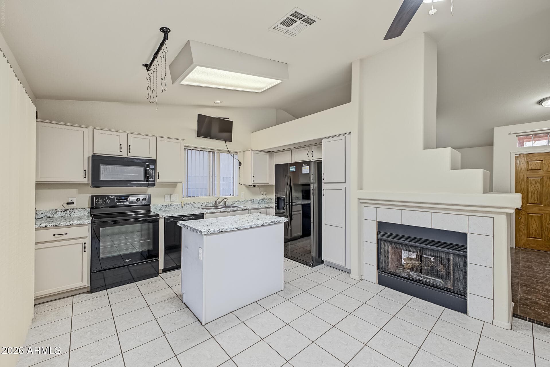 5175 W Kerry Lane — photo 7