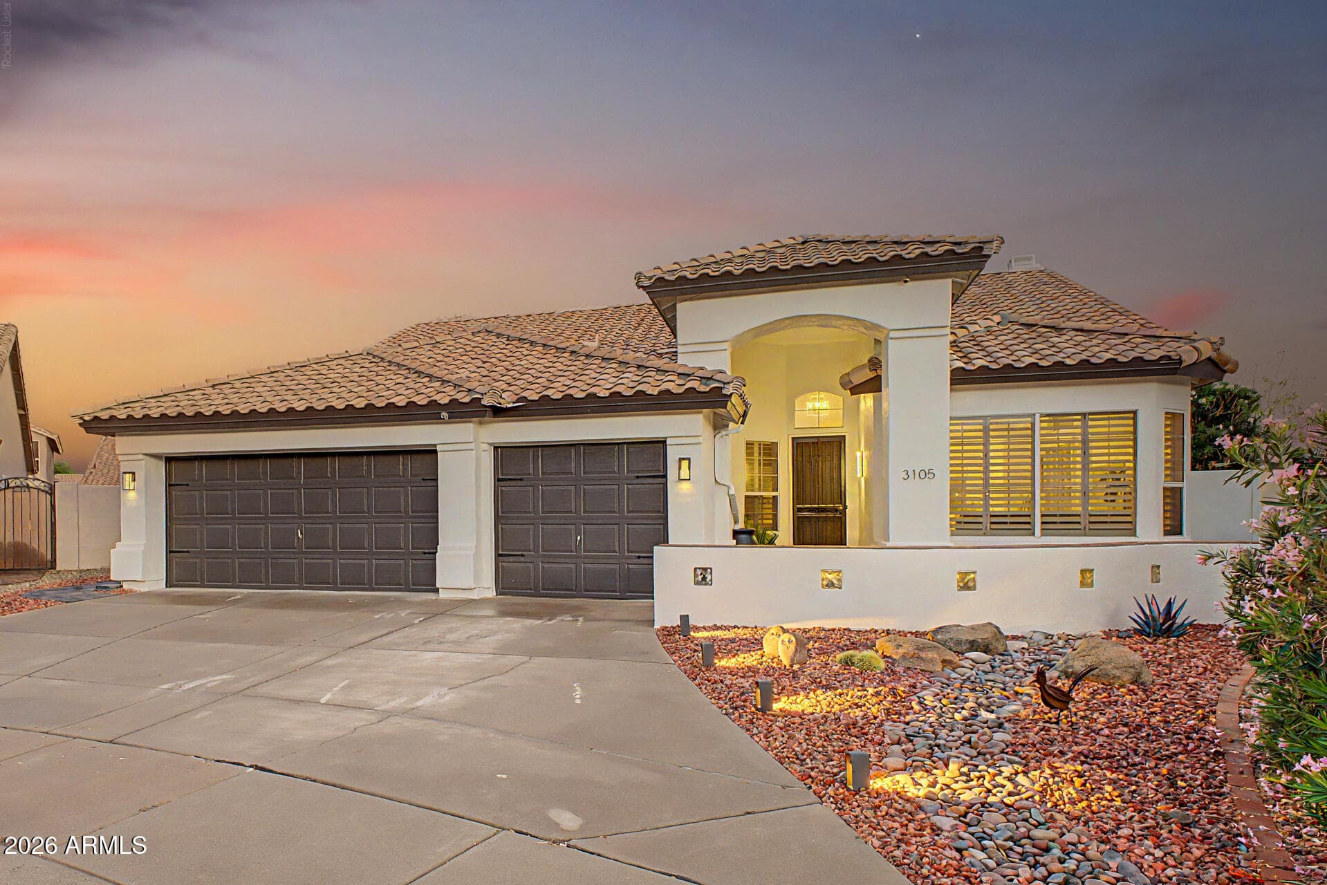 3105 E Hiddenview Drive, Phoenix, Arizona