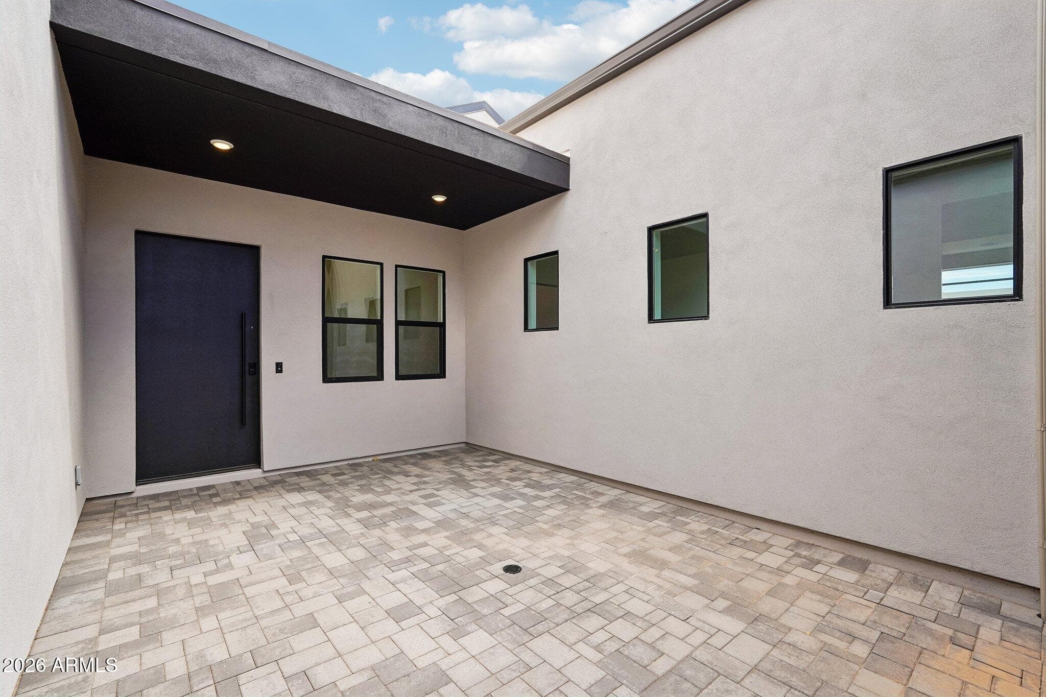 7312 W Running Deer Trail — photo 4