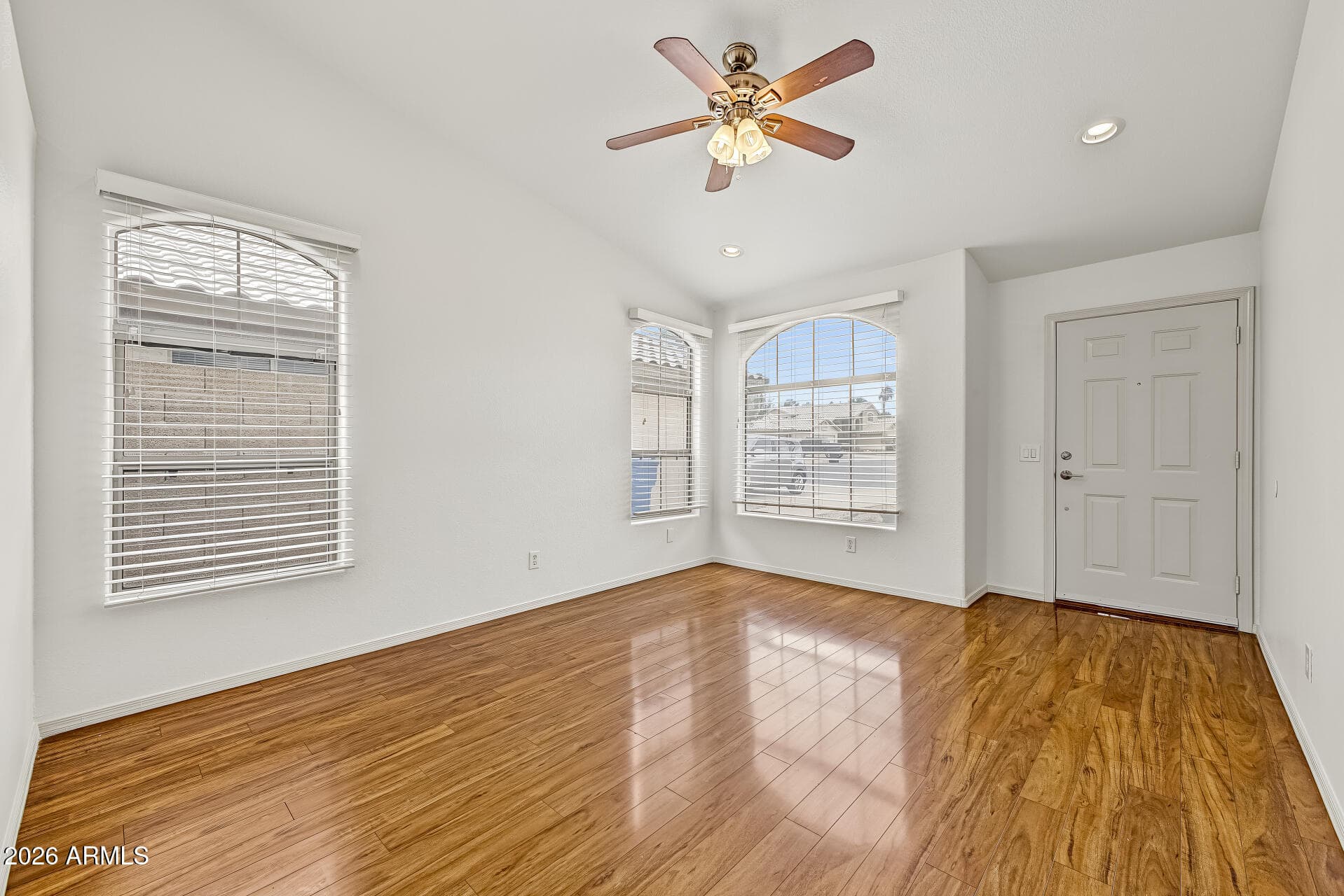 742 N Harmony Avenue — photo 6