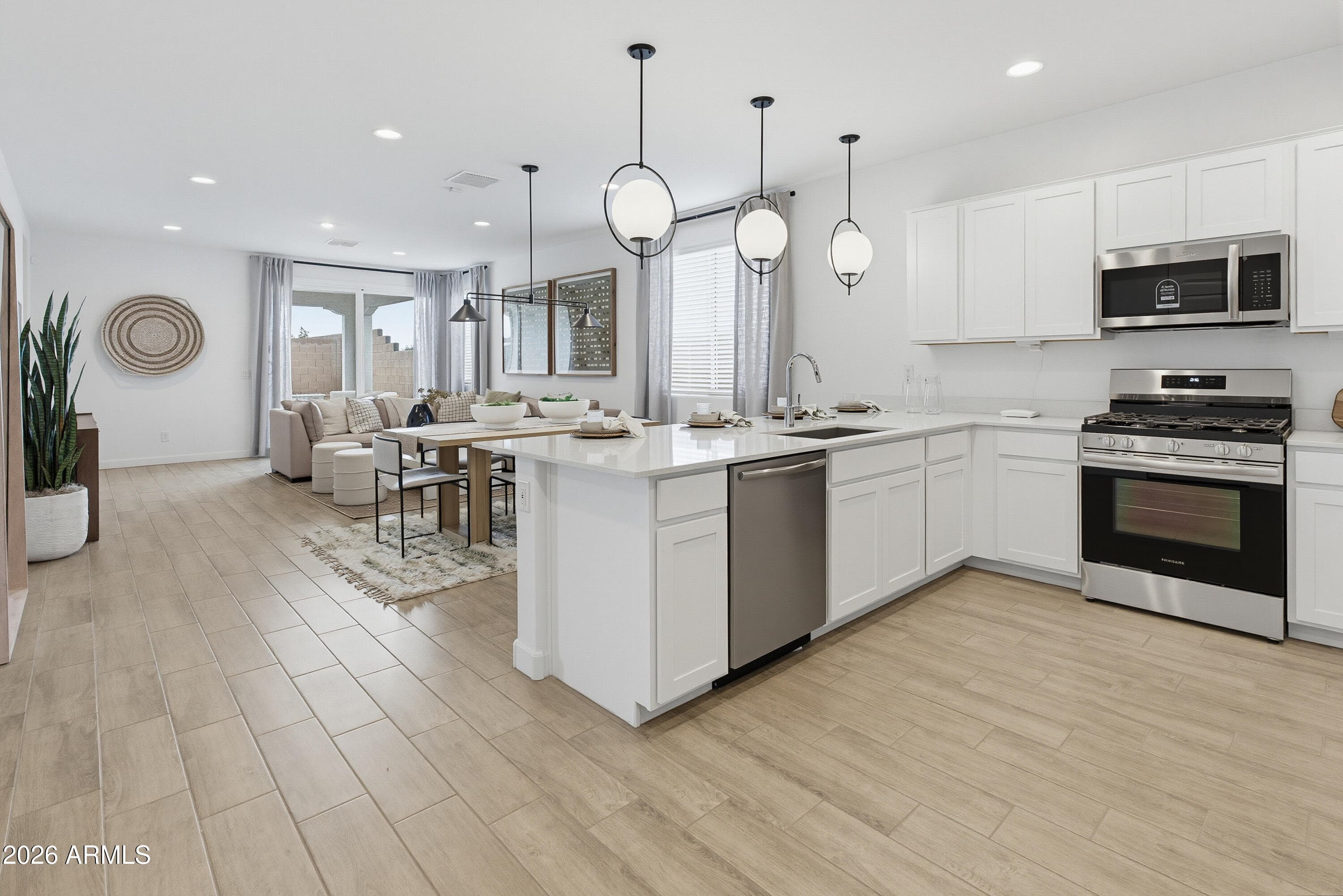 15740 W Miami Street — photo 8