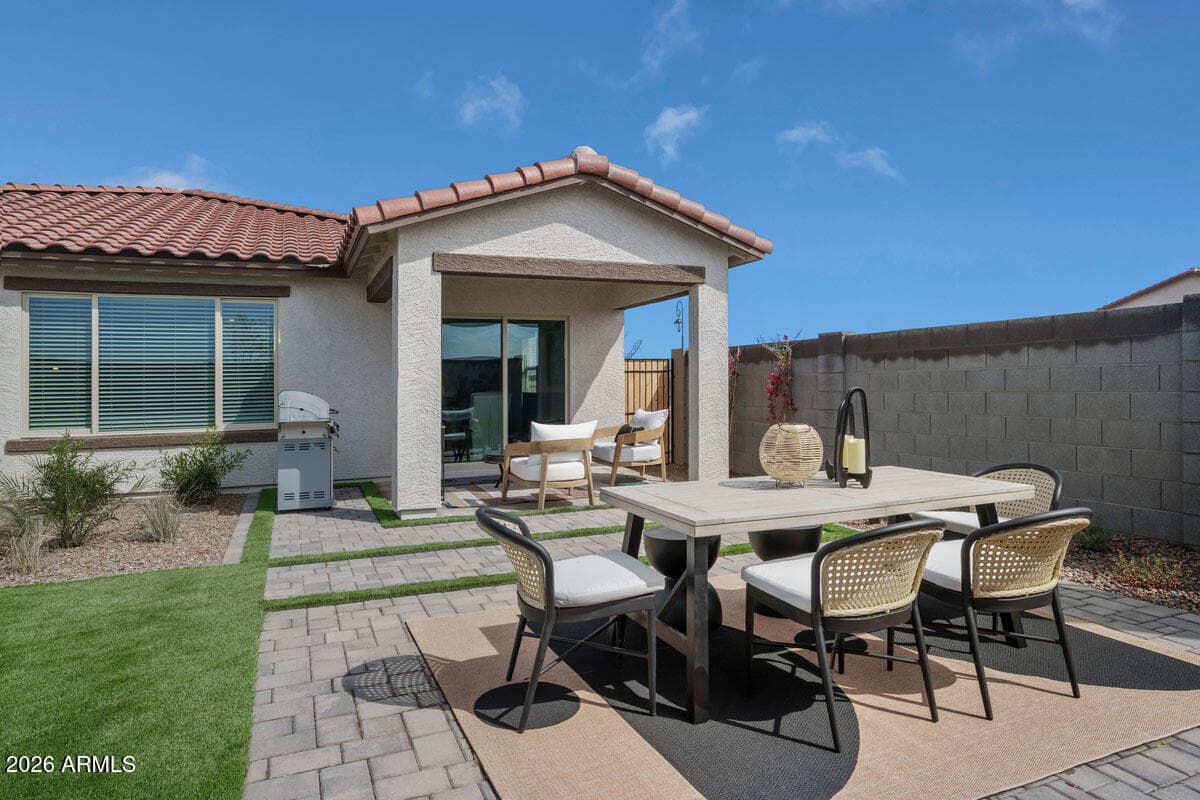 18269 W Papago Street — photo 2