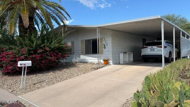 3434 E Sandra Terrace — photo 3