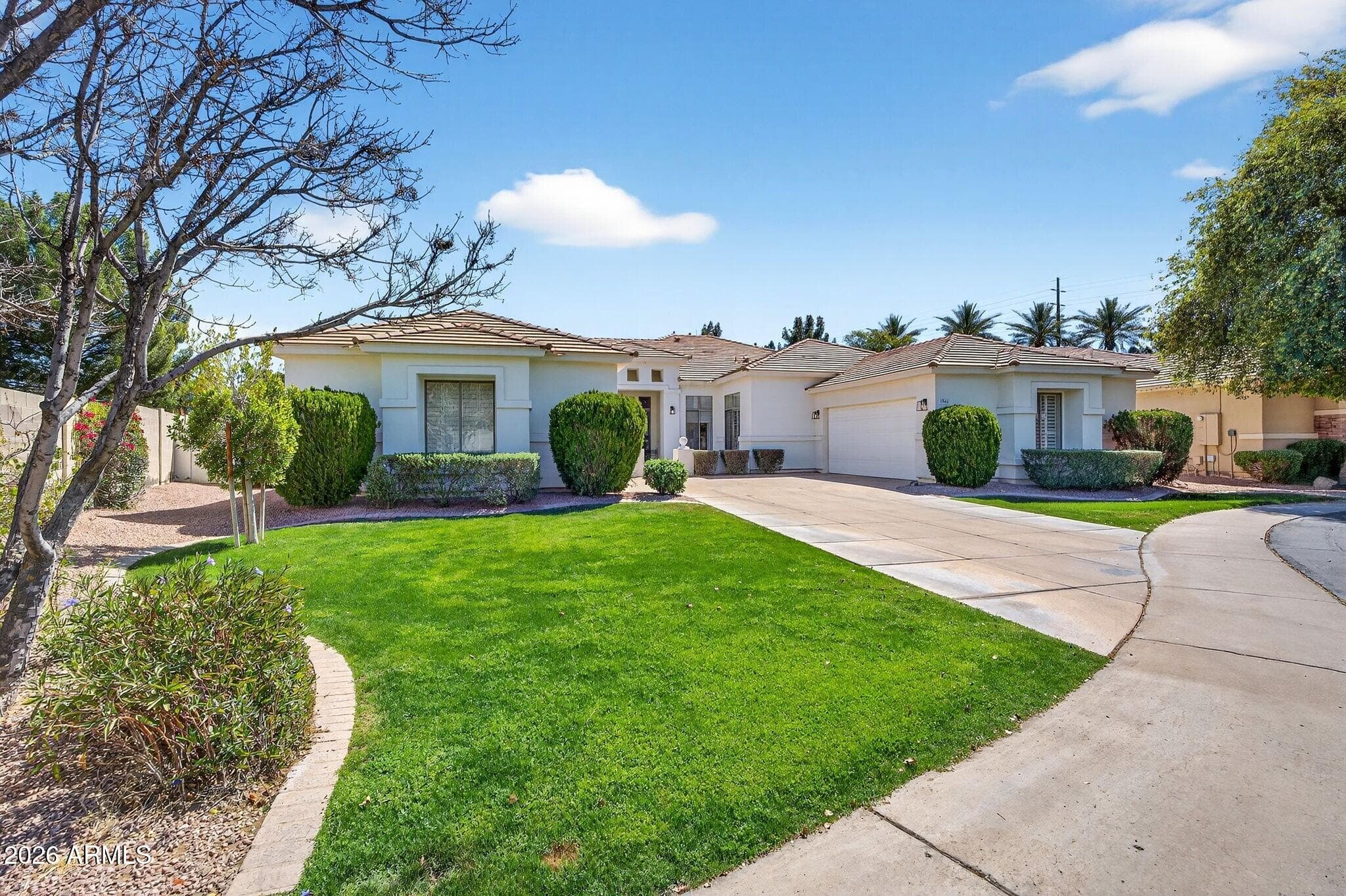 1961 S Santa Anna Drive — photo 2