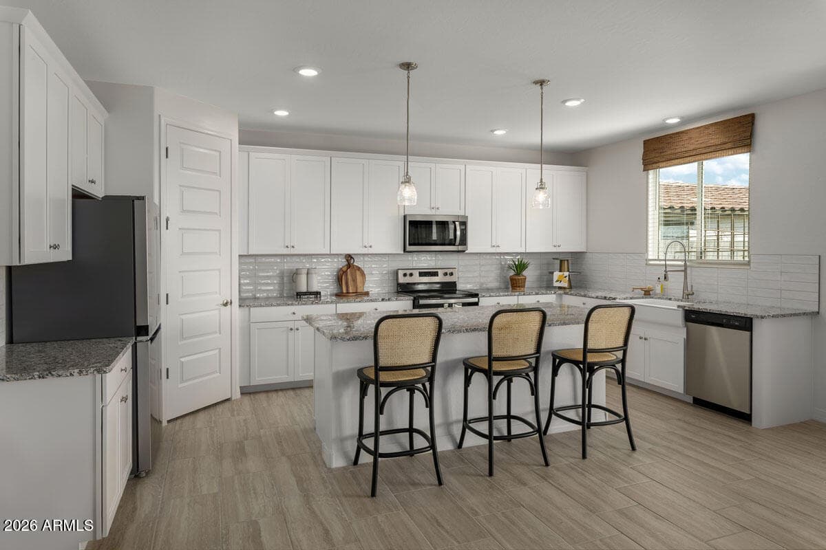 18275 W Papago Street — photo 2