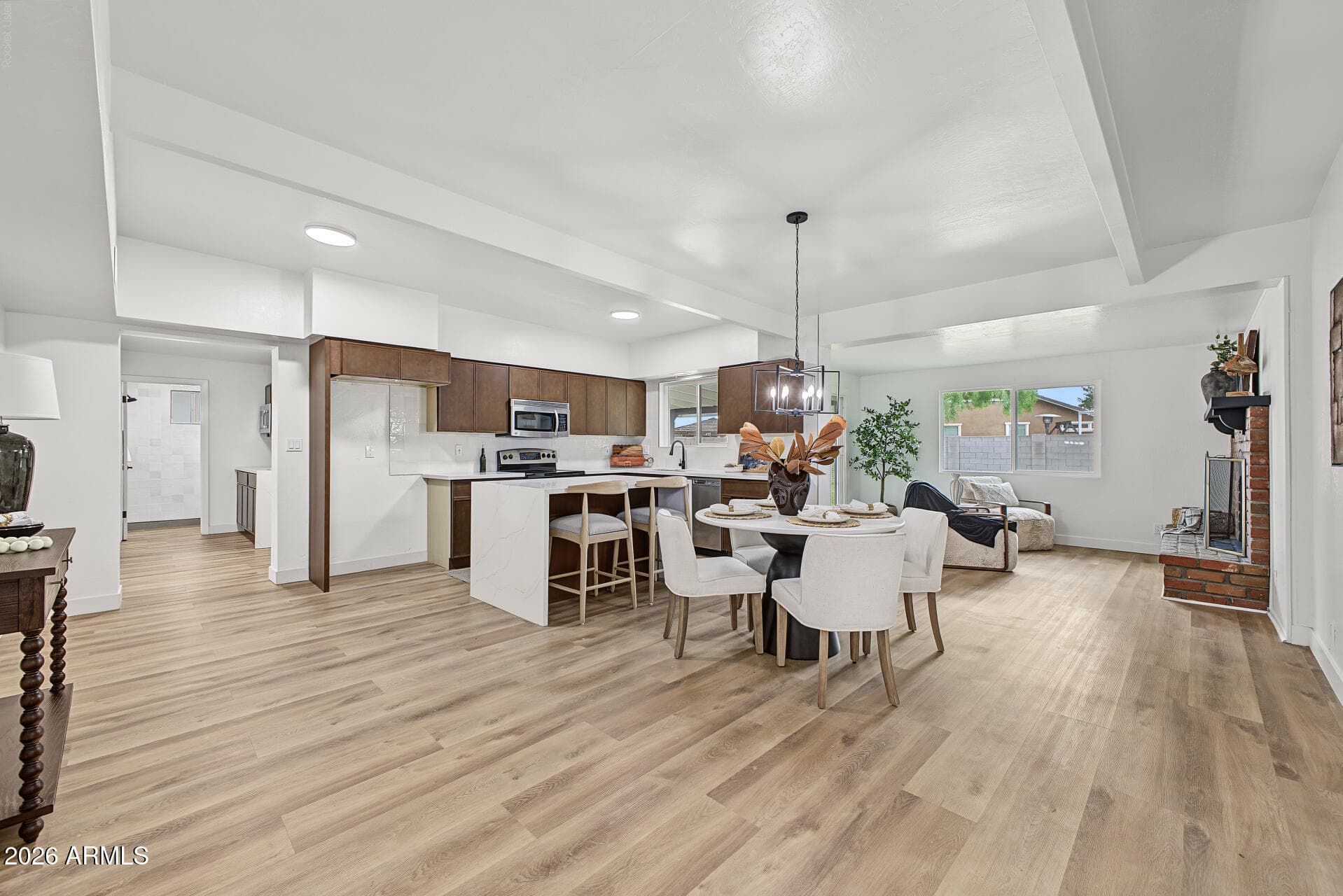 3645 E Arcadia Avenue — photo 6