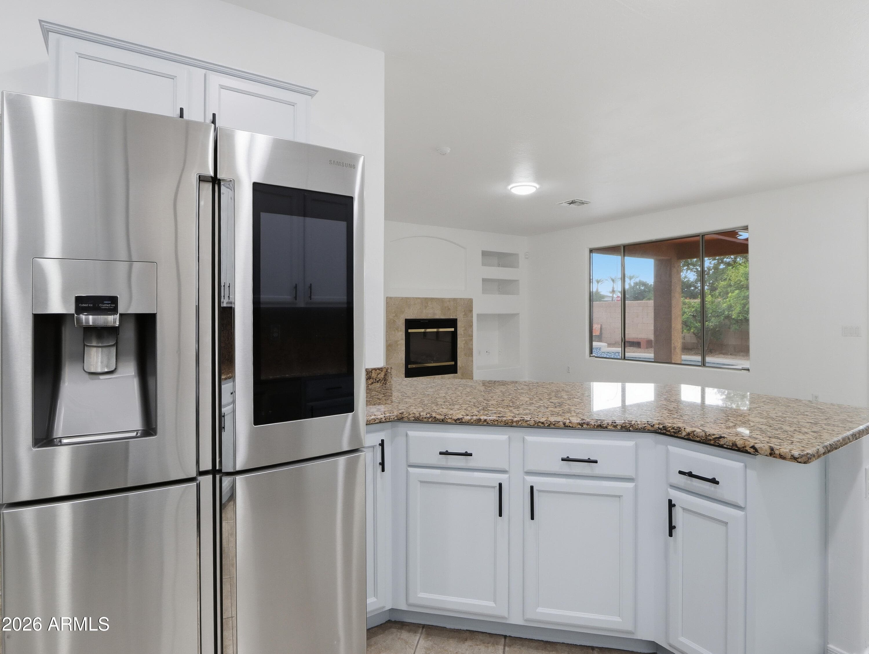 85 W Goldfinch Way — photo 2