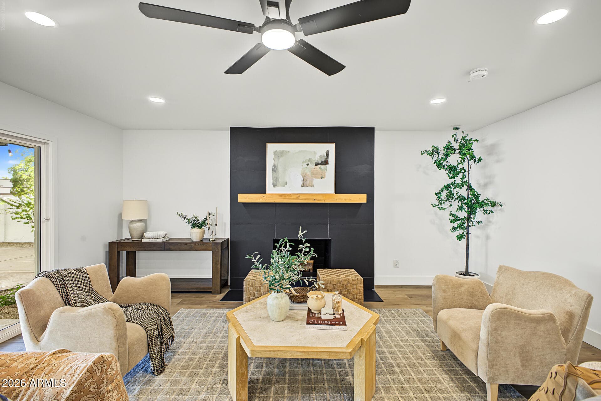 3527 S Oak Street — photo 8