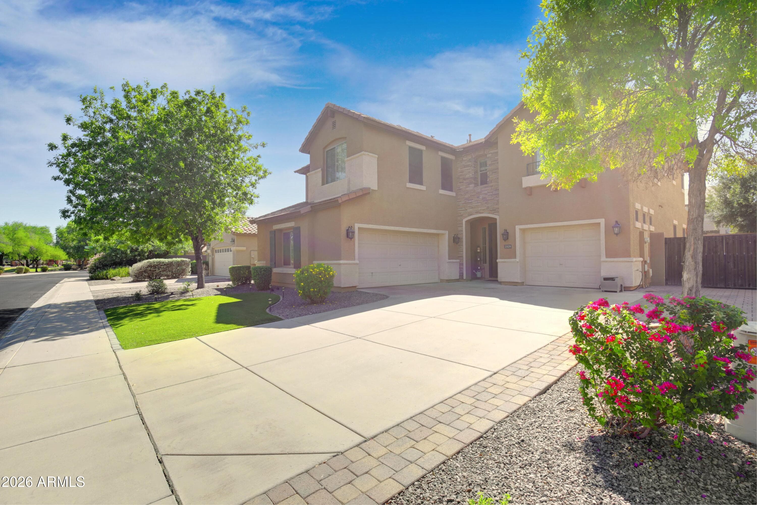 2529 E Parkview Drive — photo 4