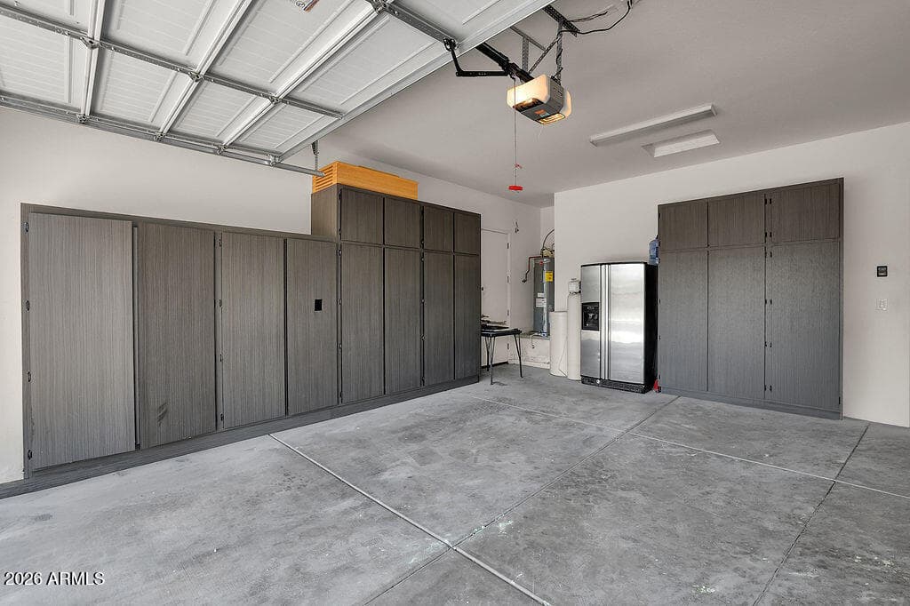 4944 S Forest Avenue — photo 3