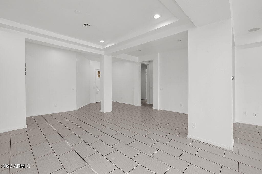 4944 S Forest Avenue — photo 7