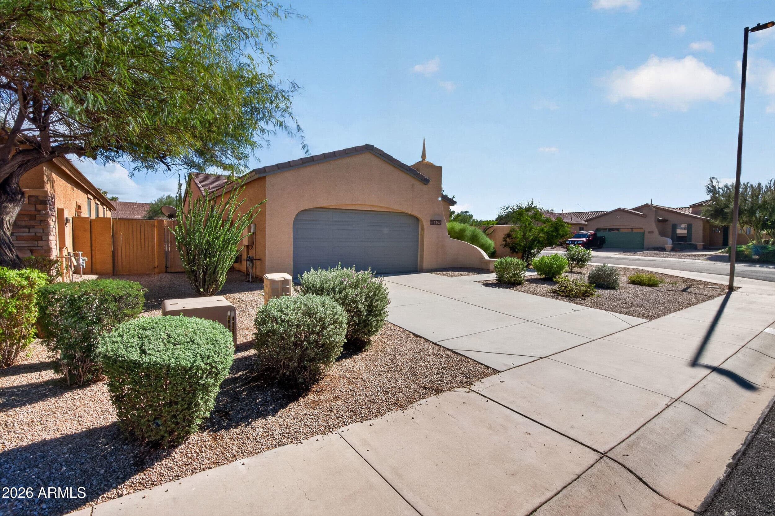 18425 W La Mirada Drive — photo 4