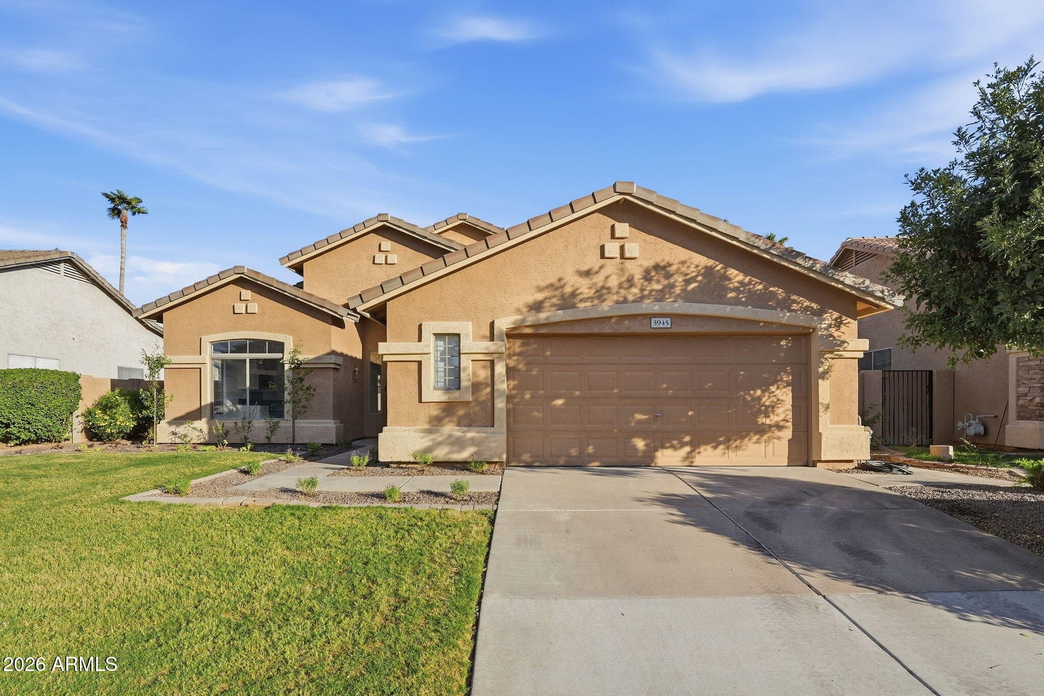 3945 S Cactus Wren Drive — photo 2