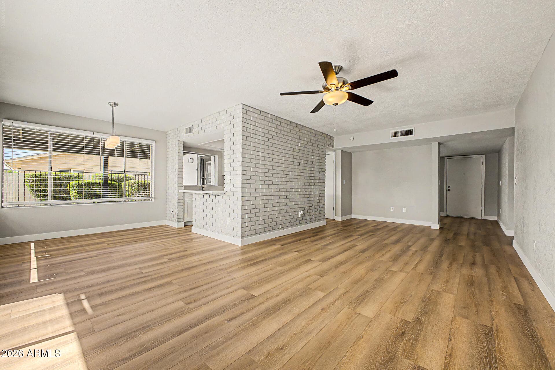 4717 E Willow Avenue — photo 8