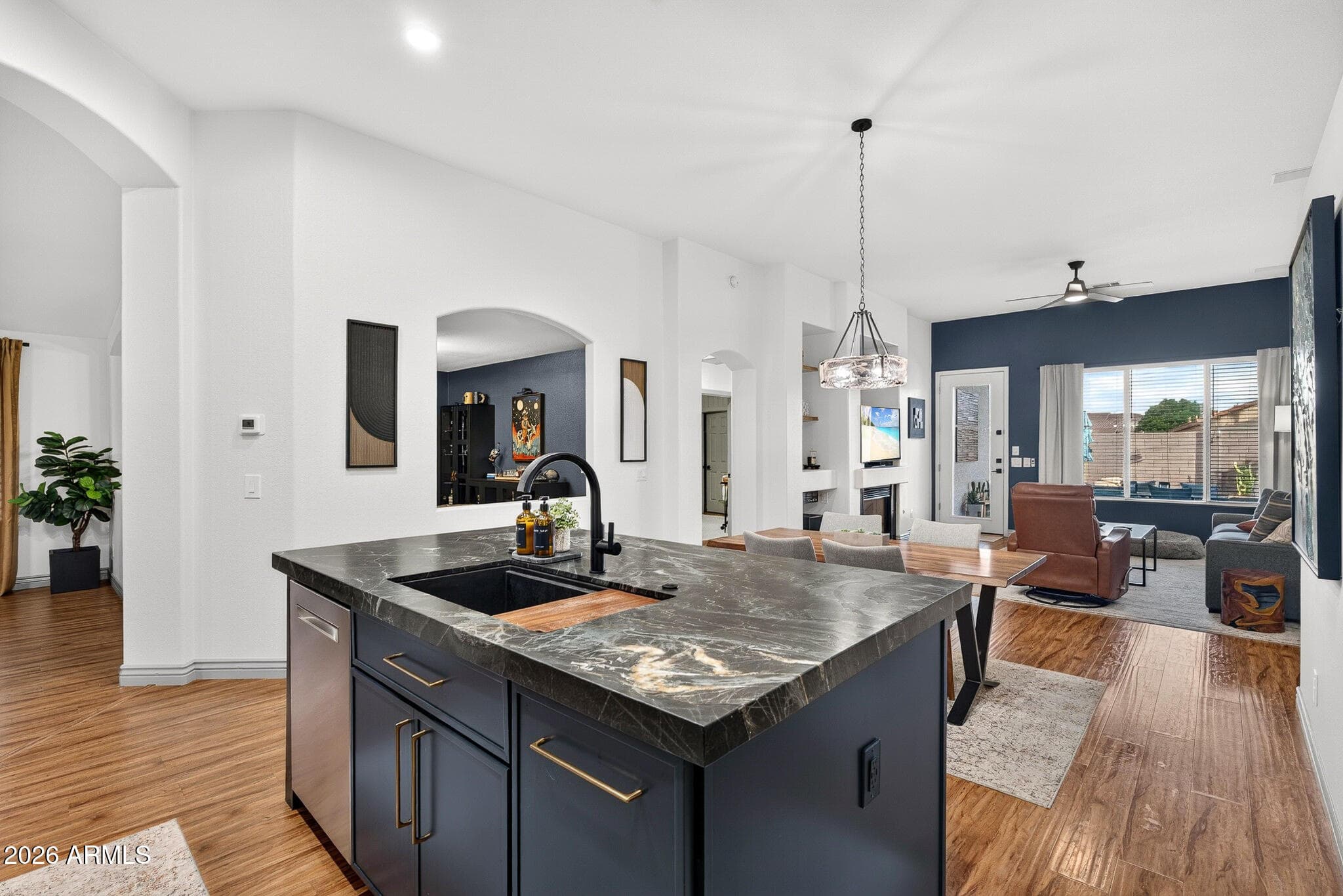 913 N John Way — photo 7