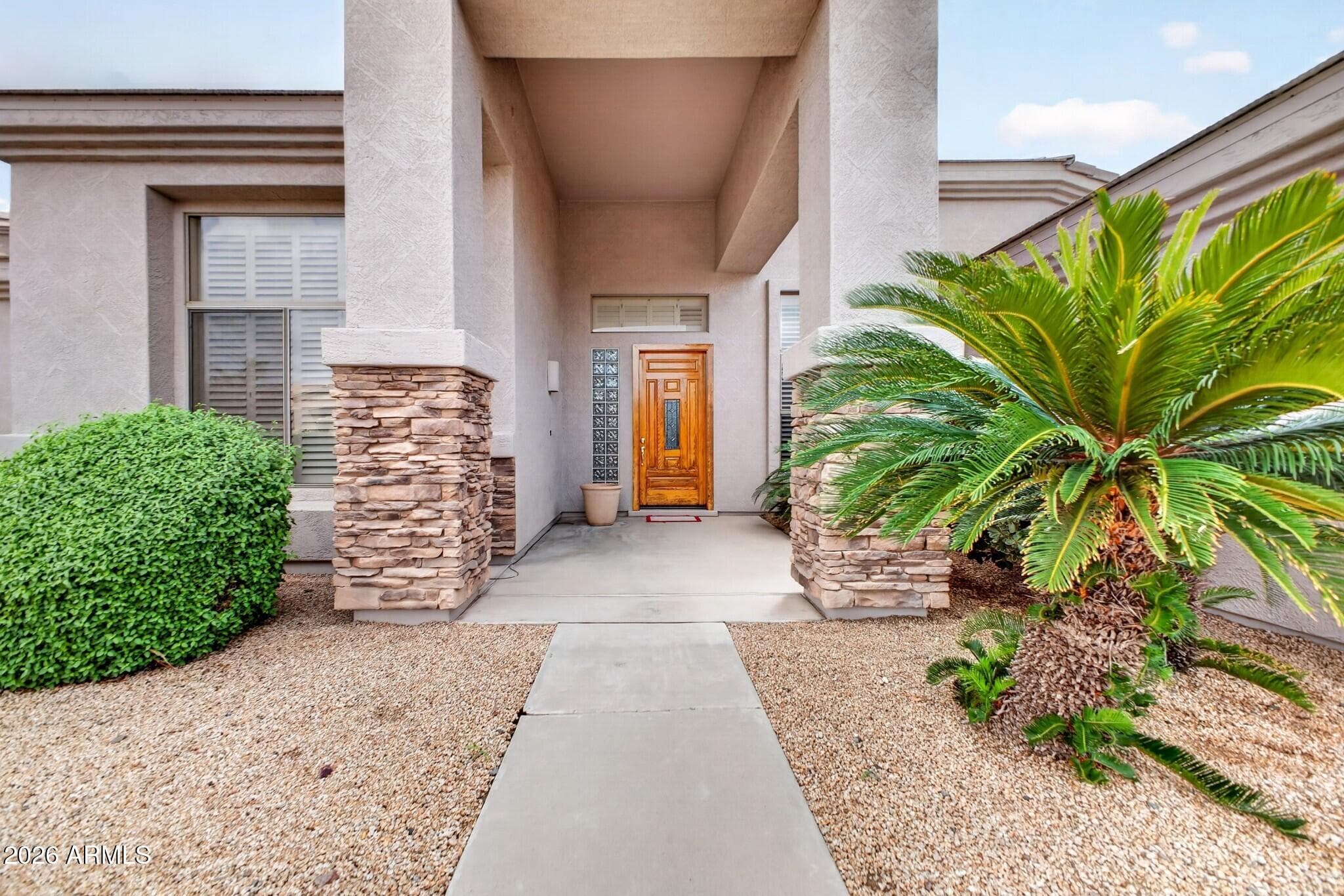 1123 W Thompson Way — photo 3