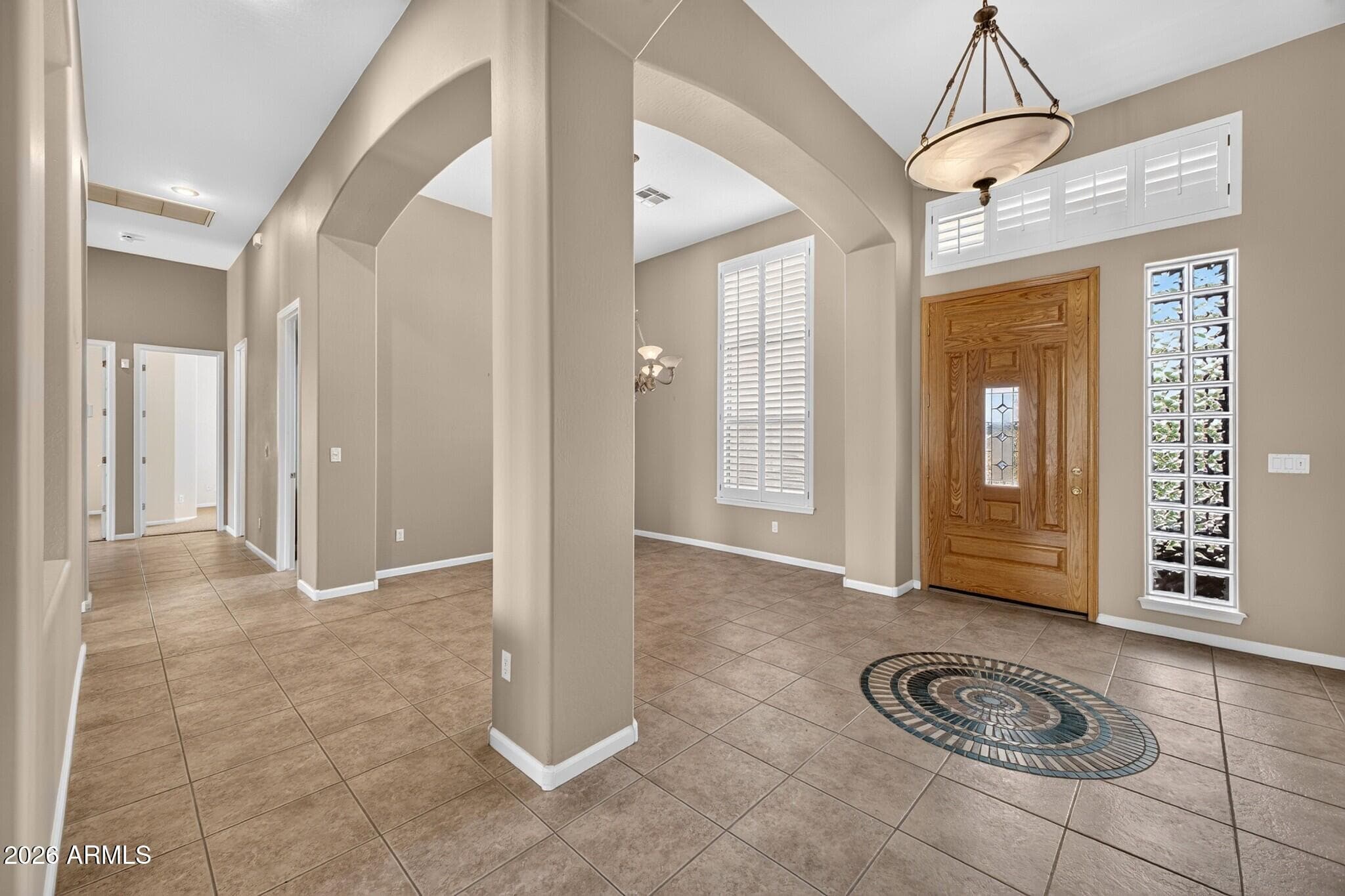 1123 W Thompson Way — photo 5
