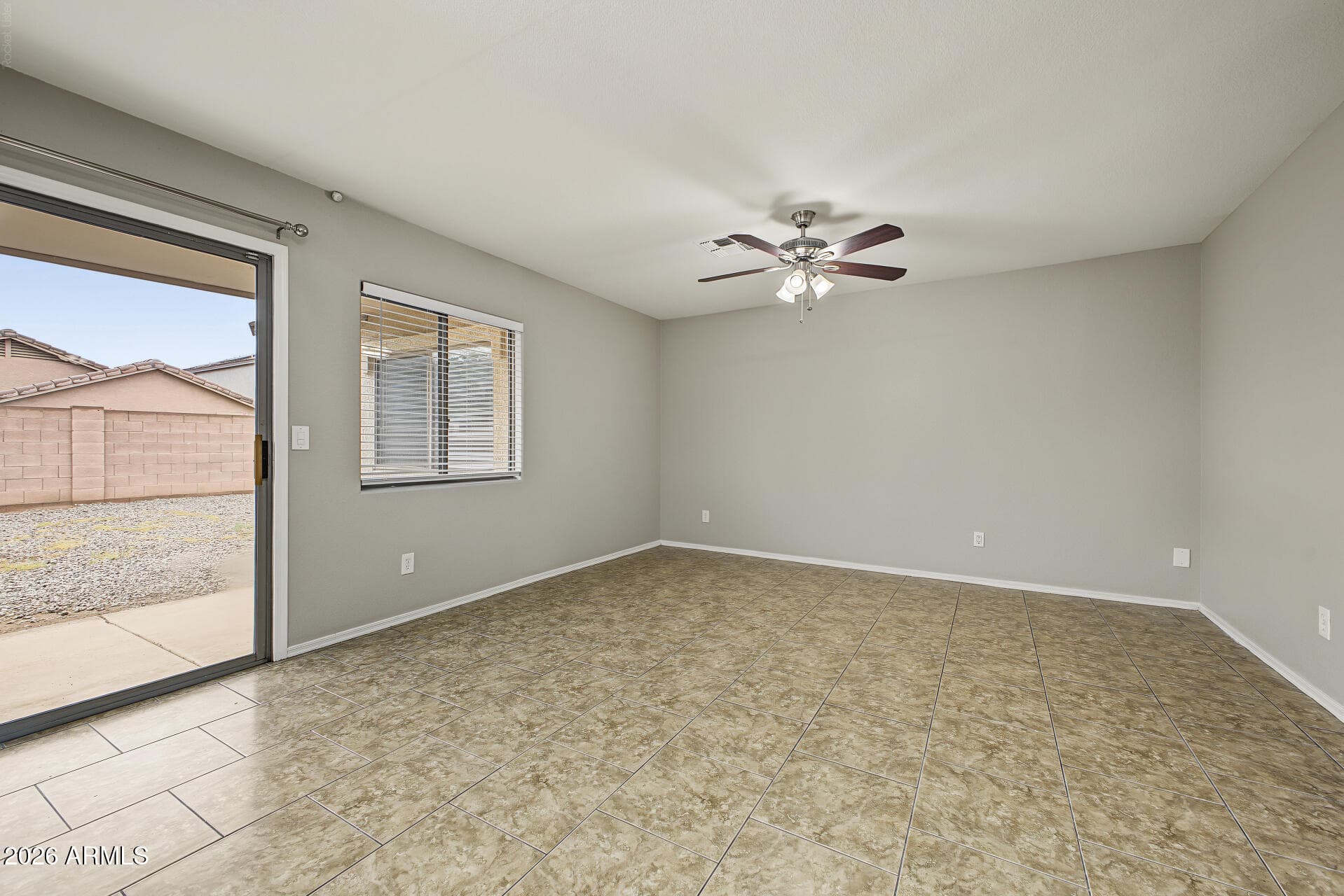 2820 S 64th Drive — photo 4