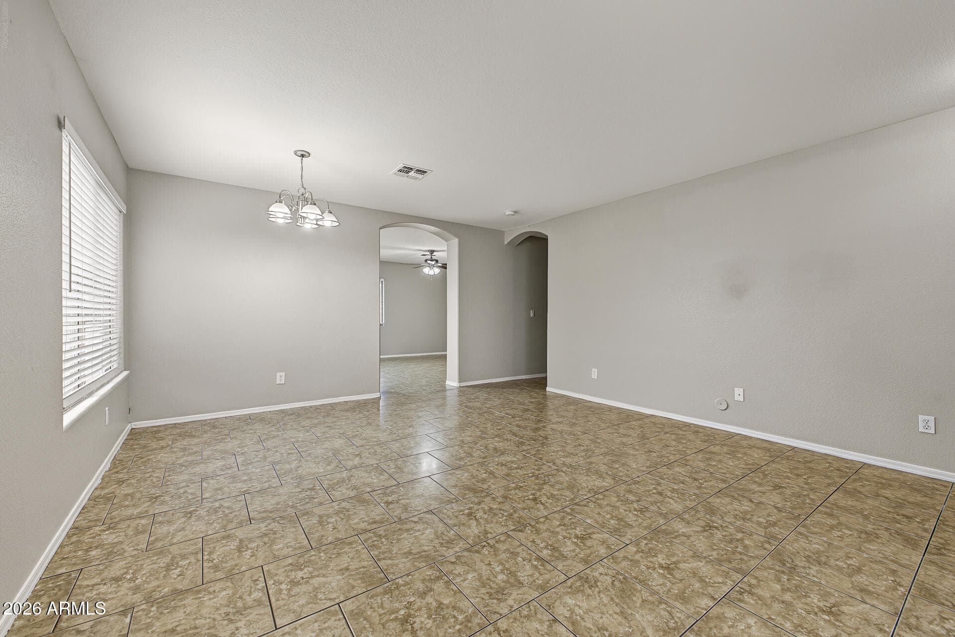 2820 S 64th Drive — photo 8