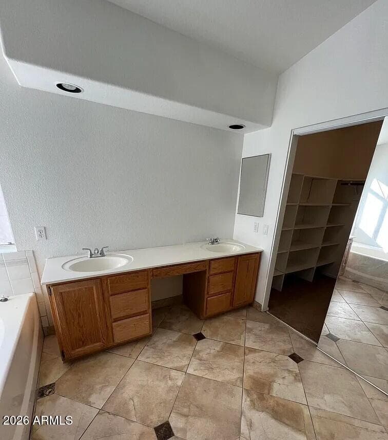 3237 E Rosemonte Drive — photo 6