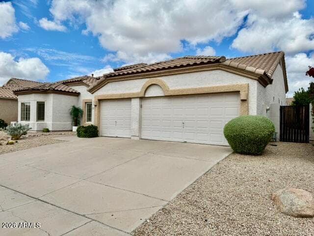 5526 E Woodridge Drive — photo 2