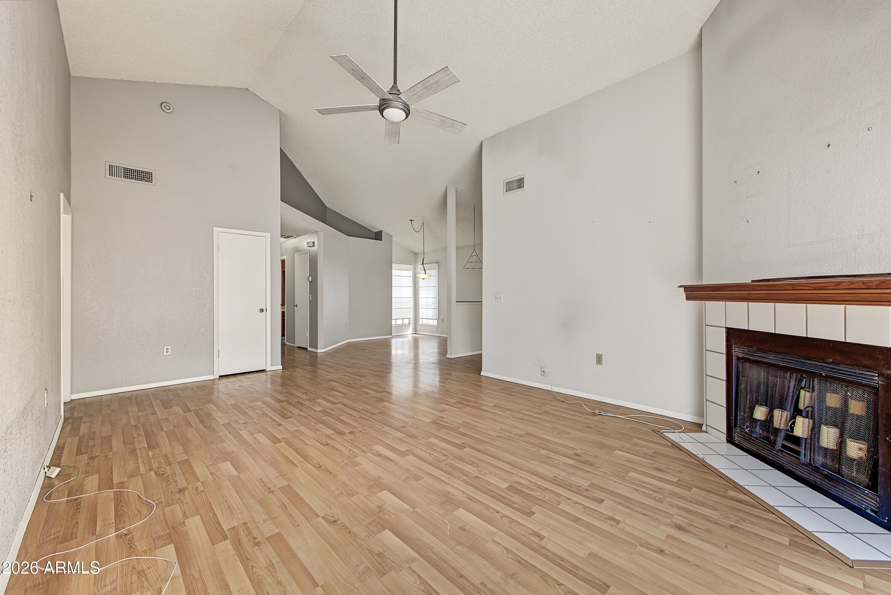 1229 W Calle Del Norte — photo 6