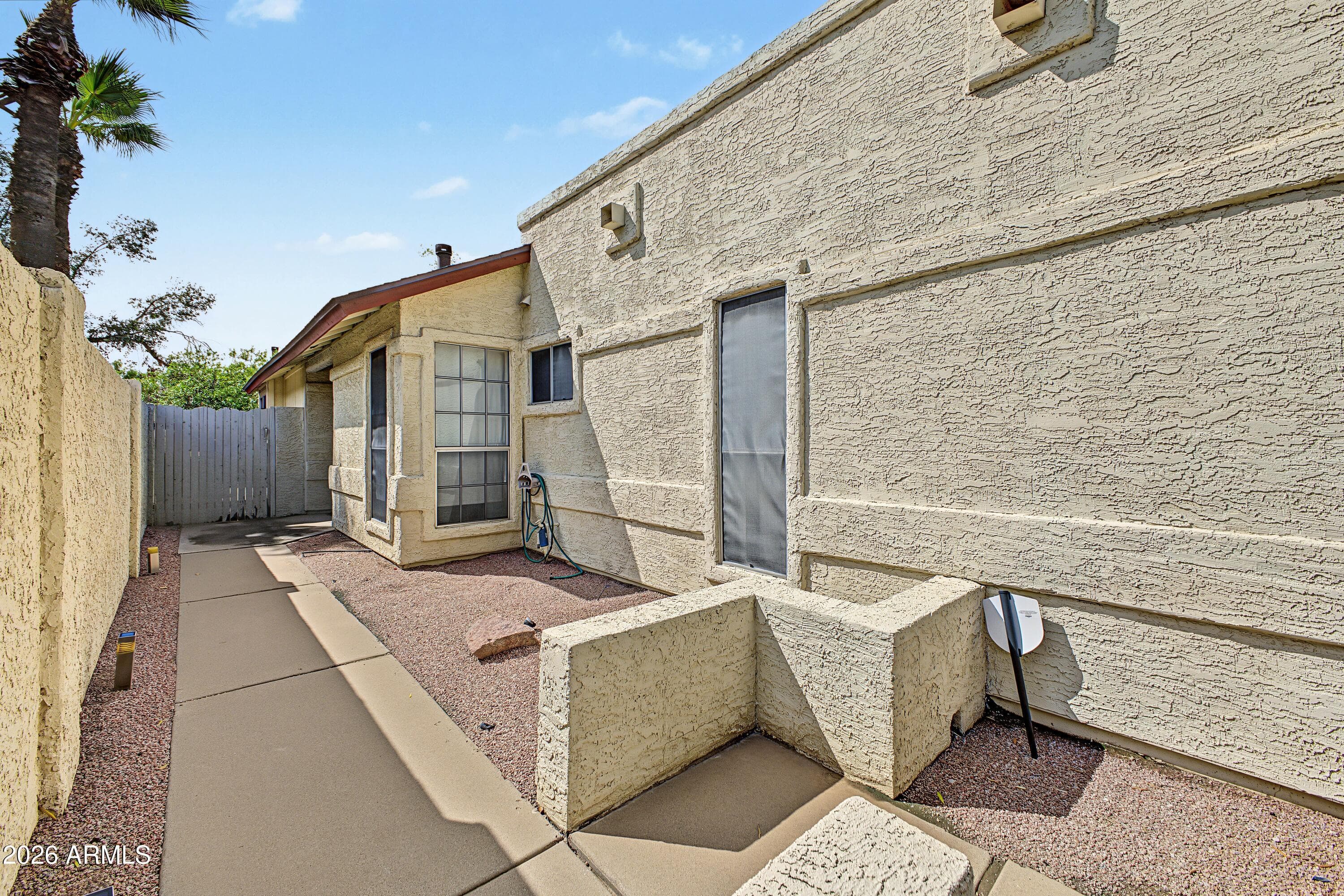 1229 W Calle Del Norte — photo 4
