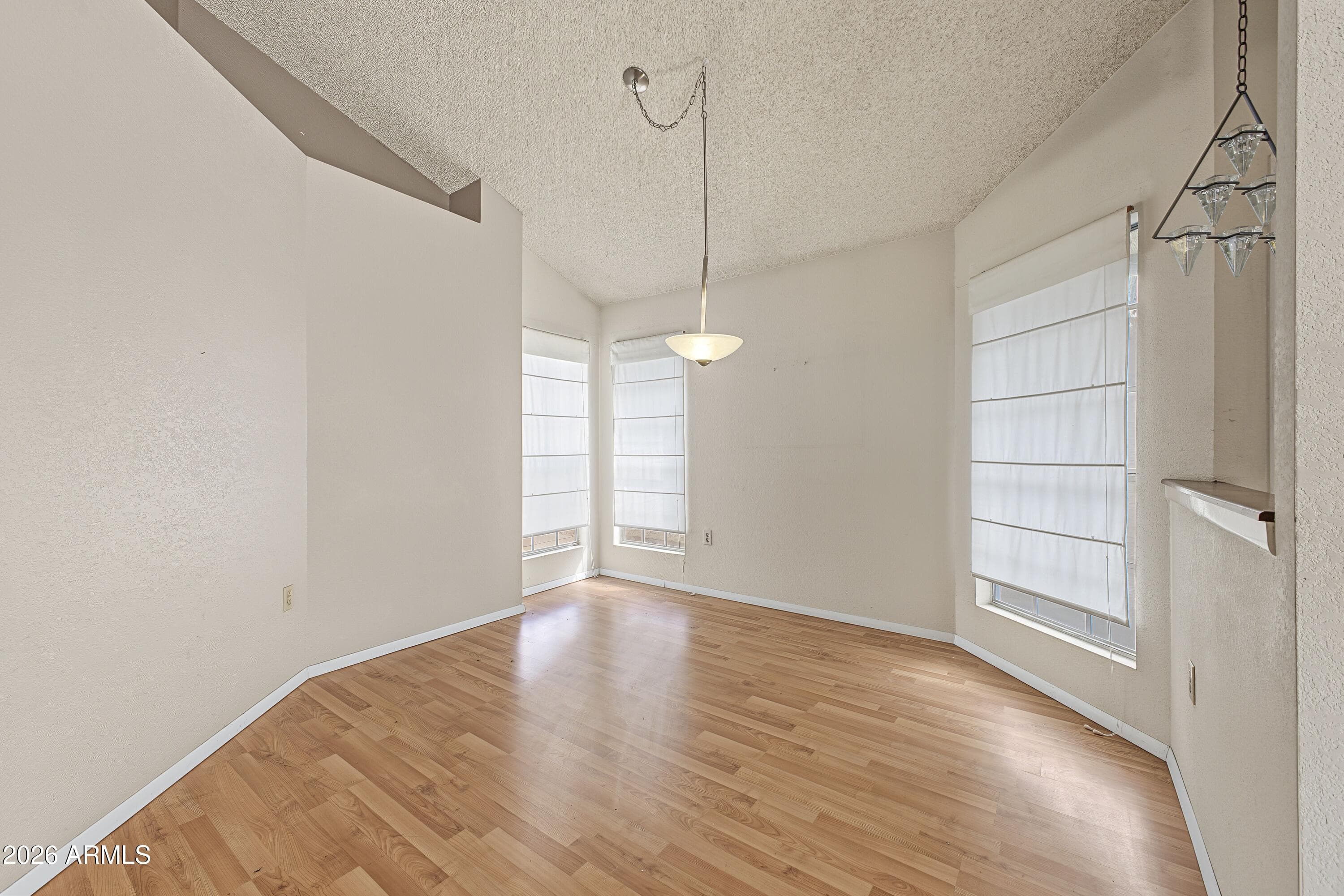 1229 W Calle Del Norte — photo 7