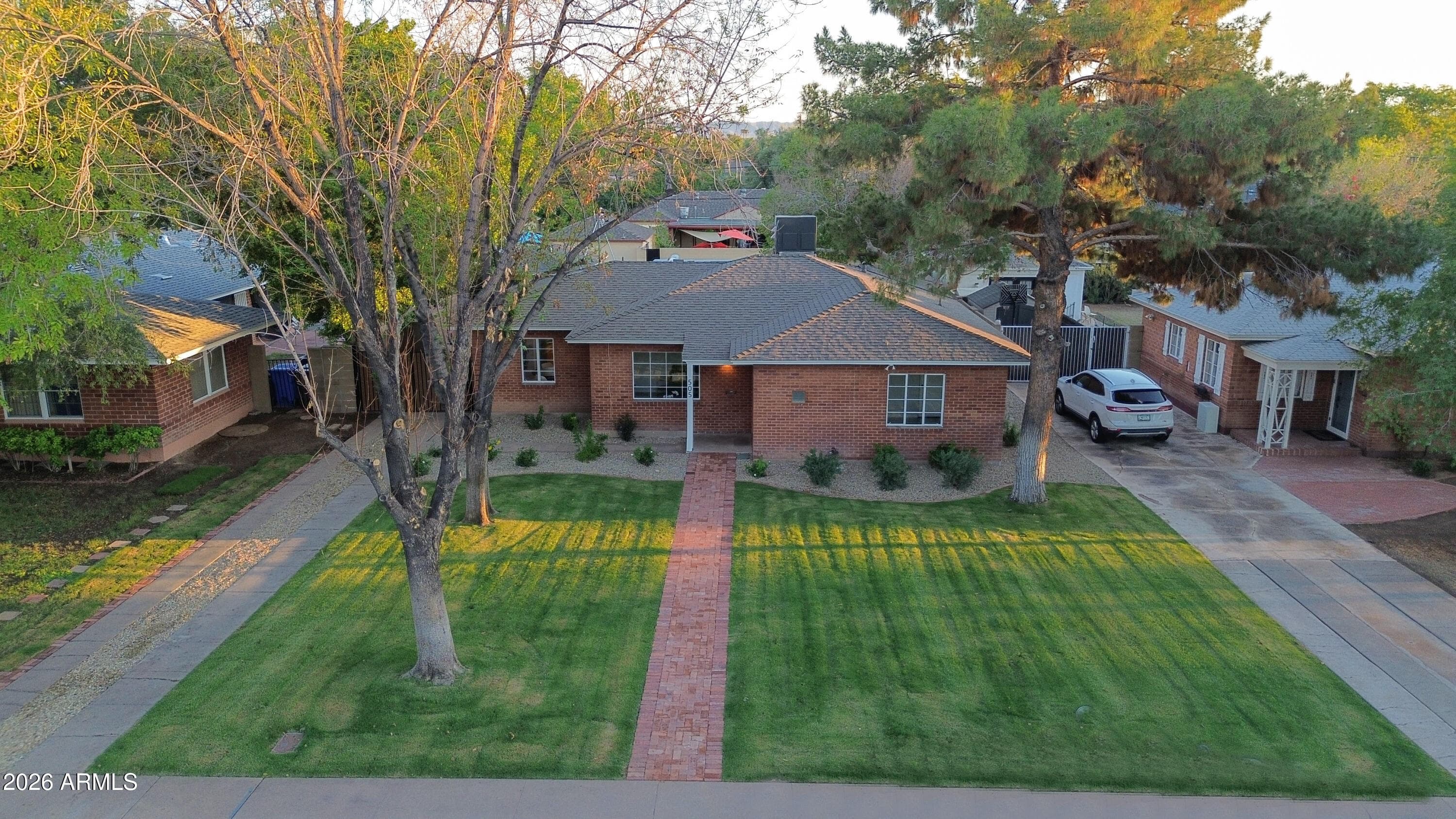 505 W Windsor Avenue — photo 4