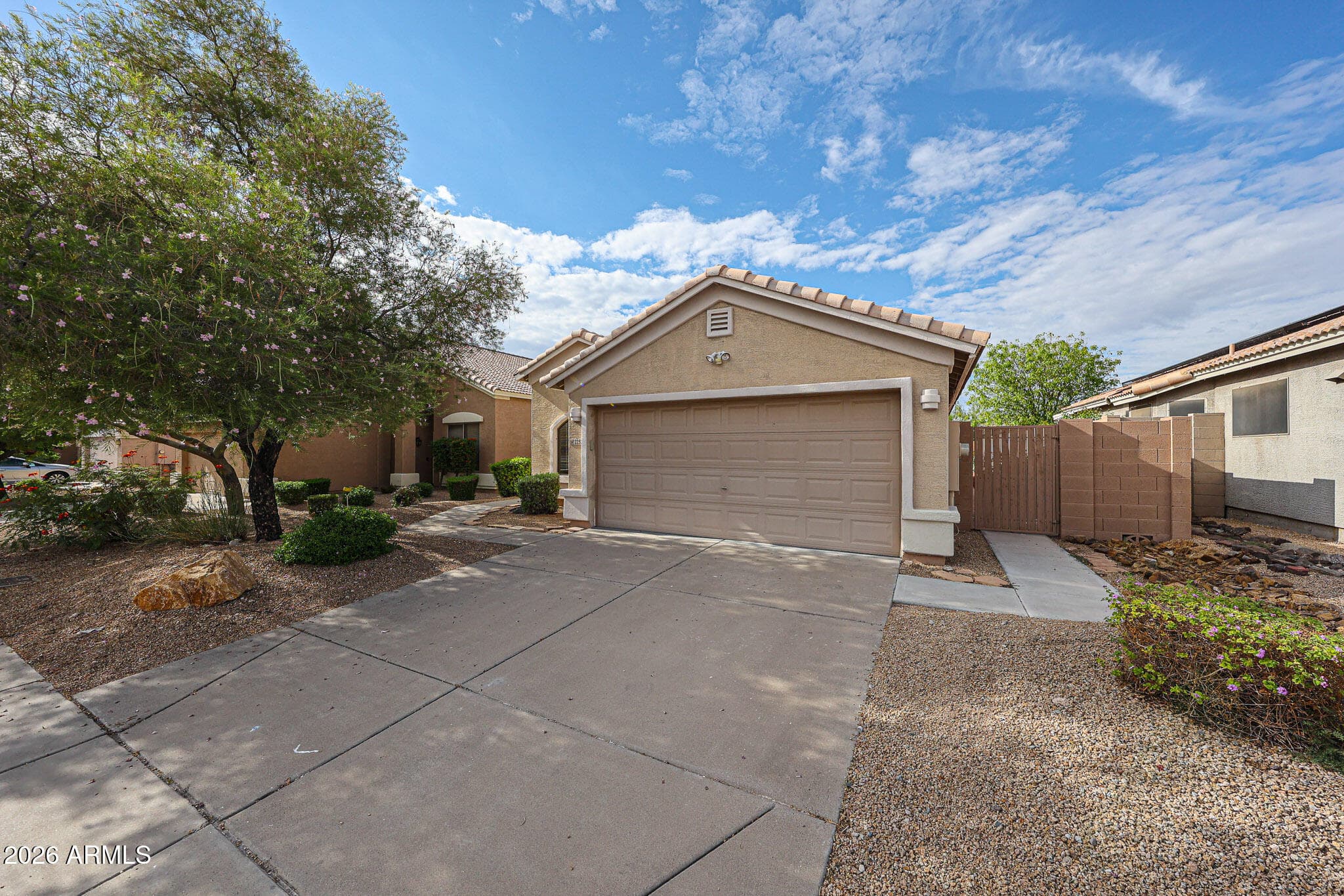 2252 E Mariposa Grande — photo 3