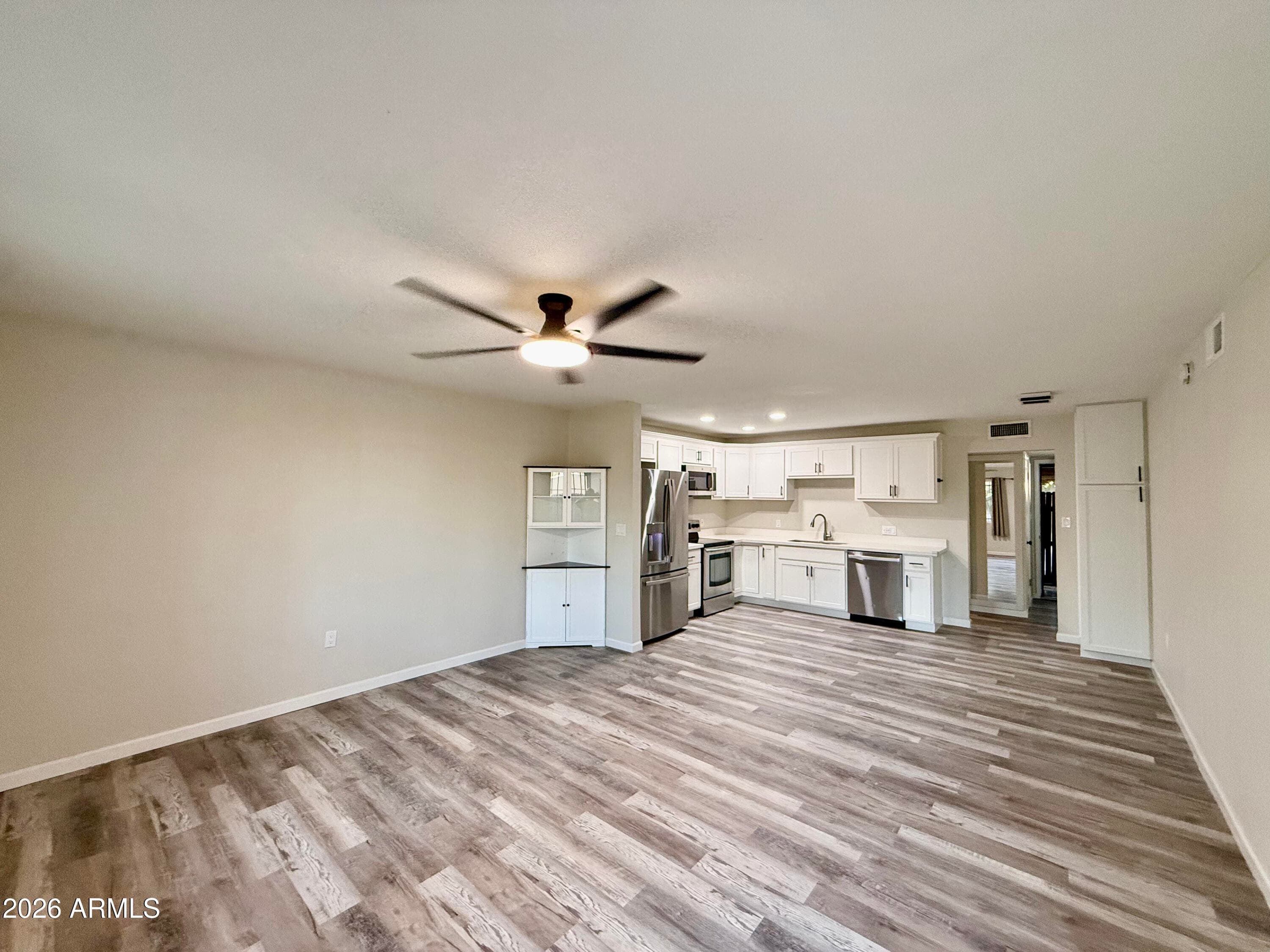 3425 W Golden Lane — photo 7