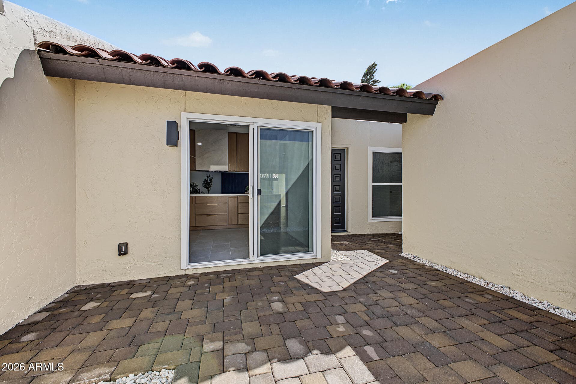 5621 N Palacio Place — photo 3