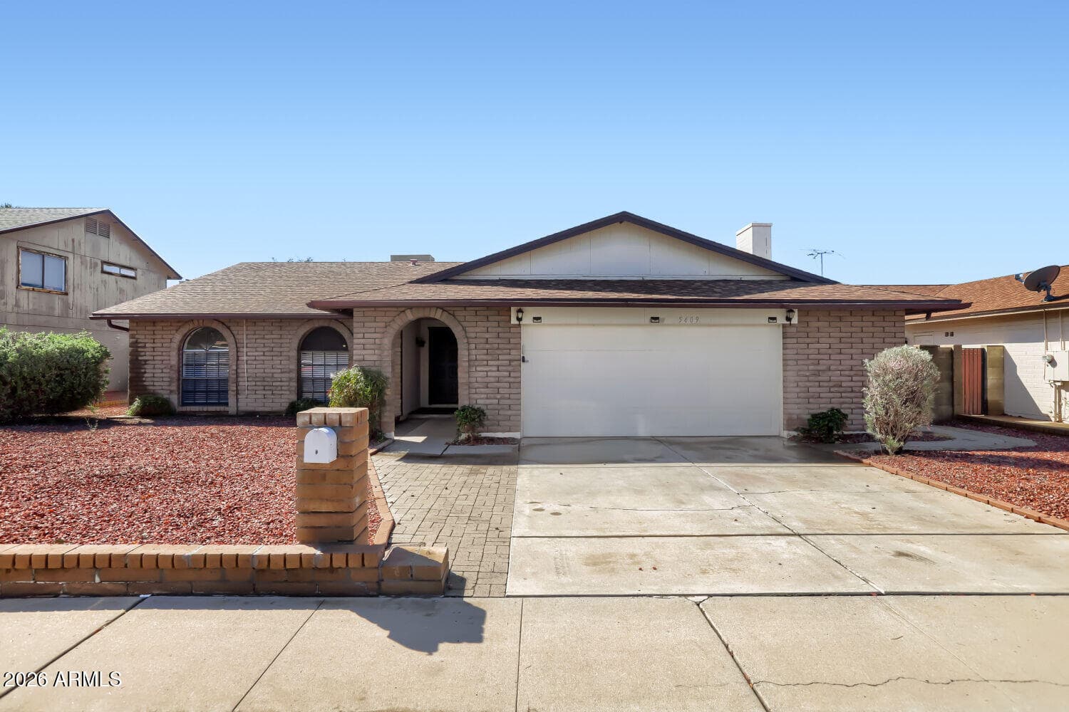 5409 W Desert Hills Drive — photo 3
