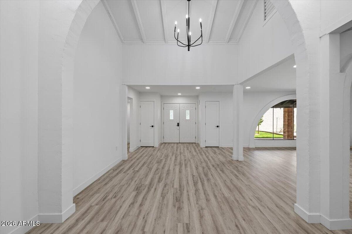 2018 E Balboa Drive — photo 7