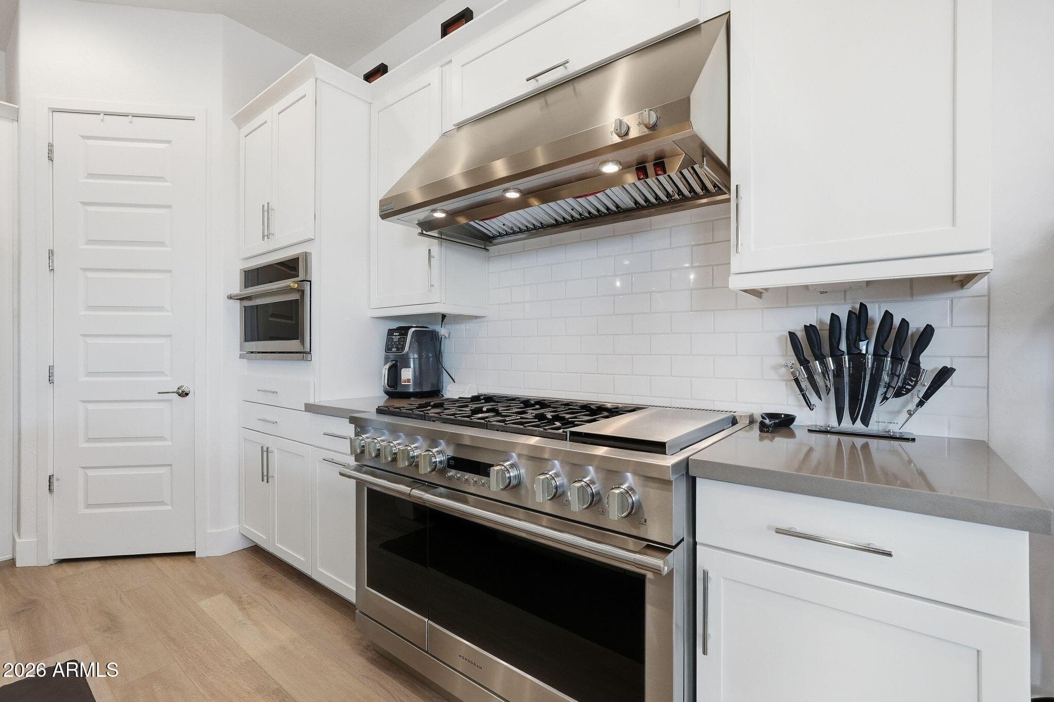 161 E Elmwood Place — photo 7
