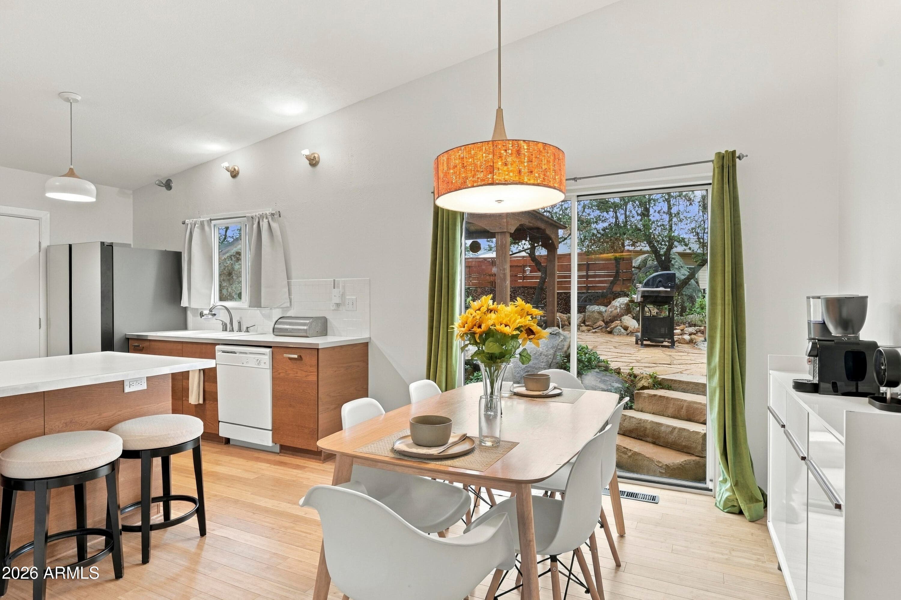 216 Plaza Drive — photo 3