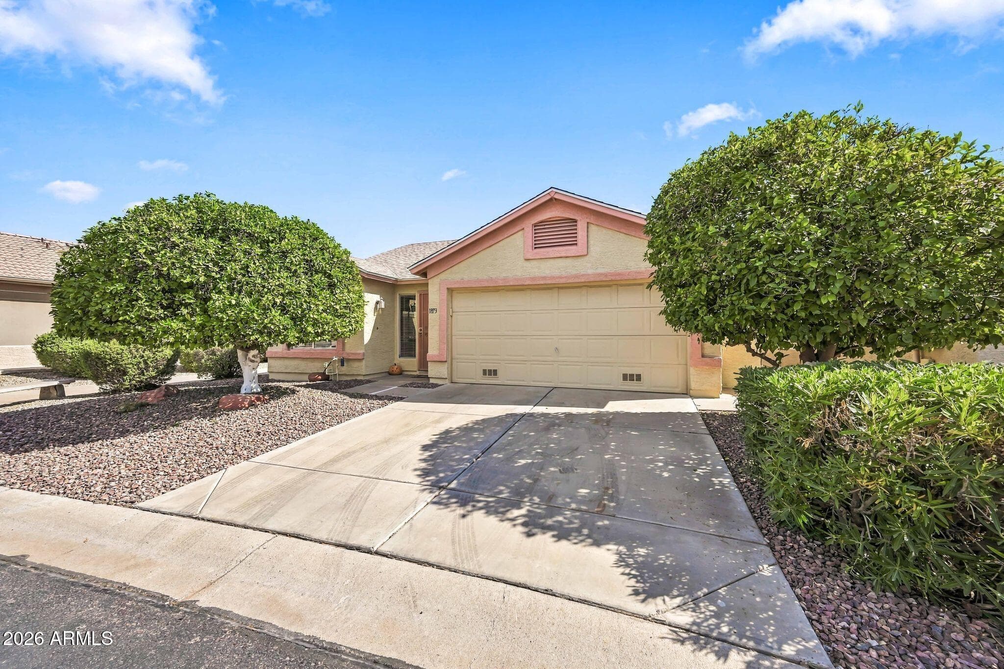 1873 E Peach Tree Drive — photo 4