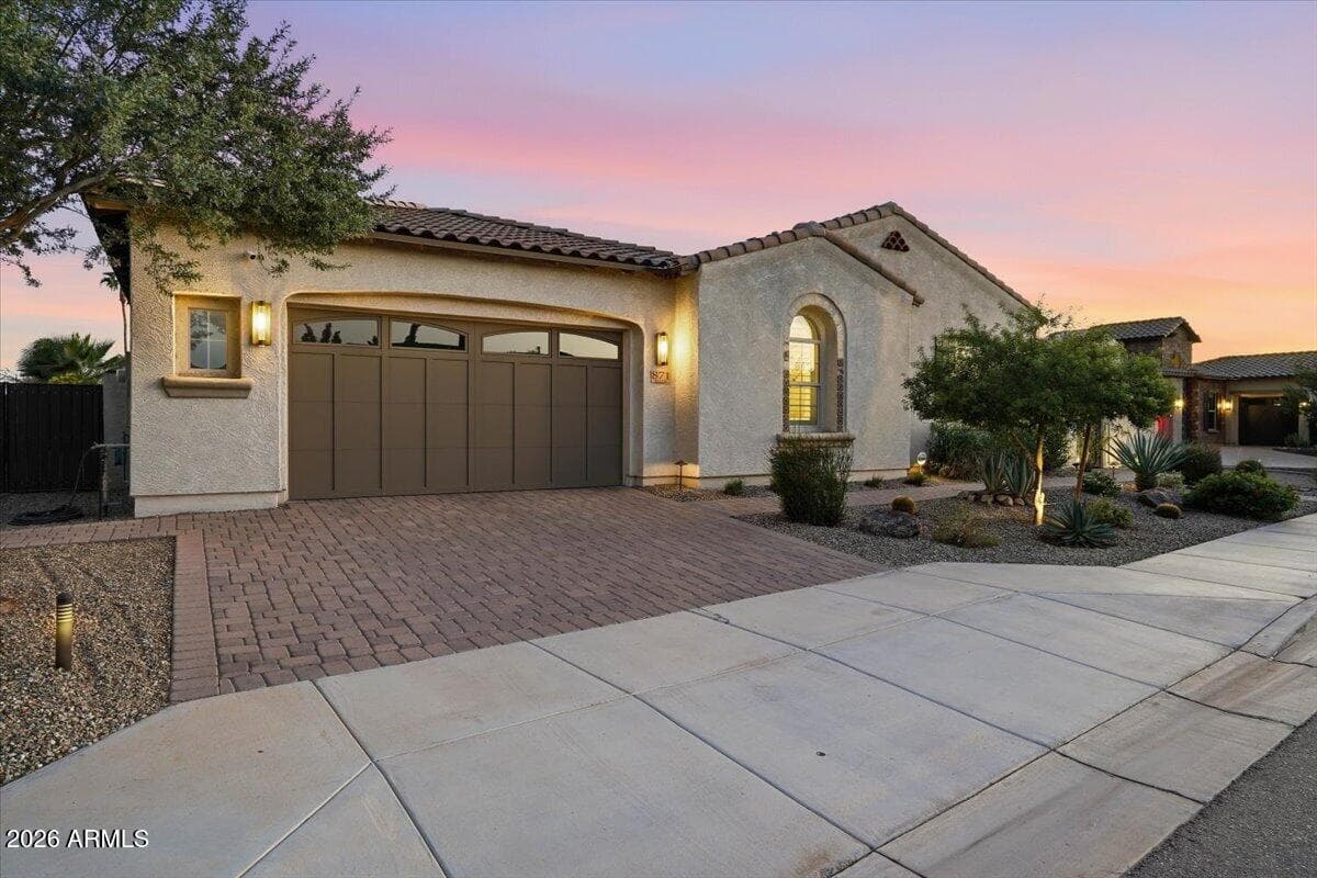 871 E Peach Tree Place — photo 4