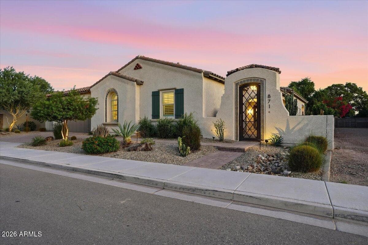 871 E Peach Tree Place — photo 5
