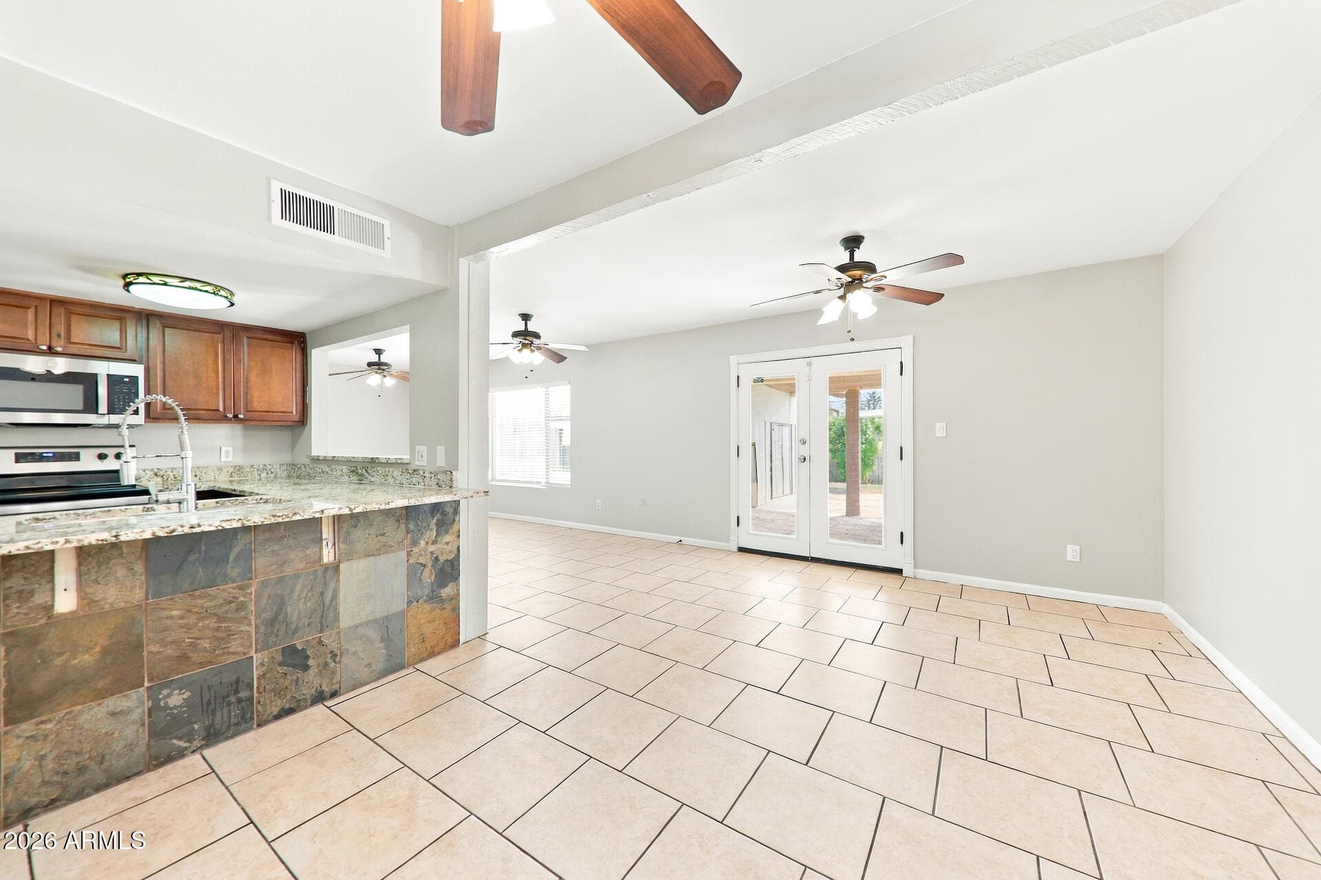 3819 W Mercer Lane — photo 8