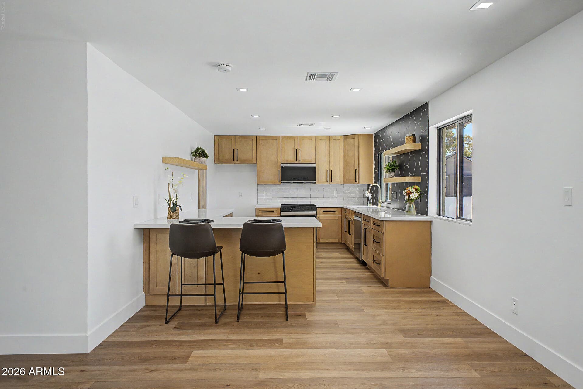 2069 E Carson Drive — photo 8