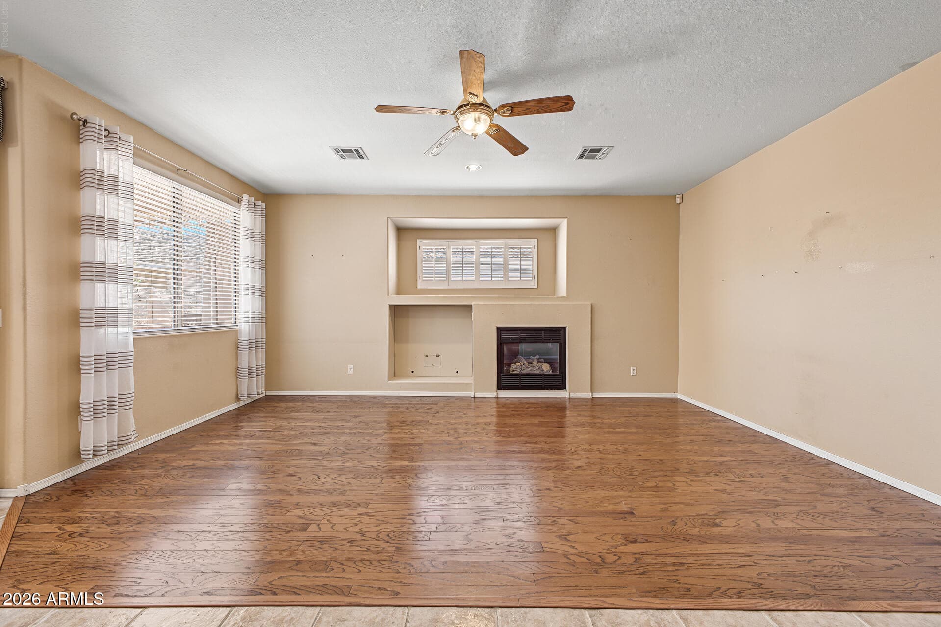 2104 S Longwood — photo 3