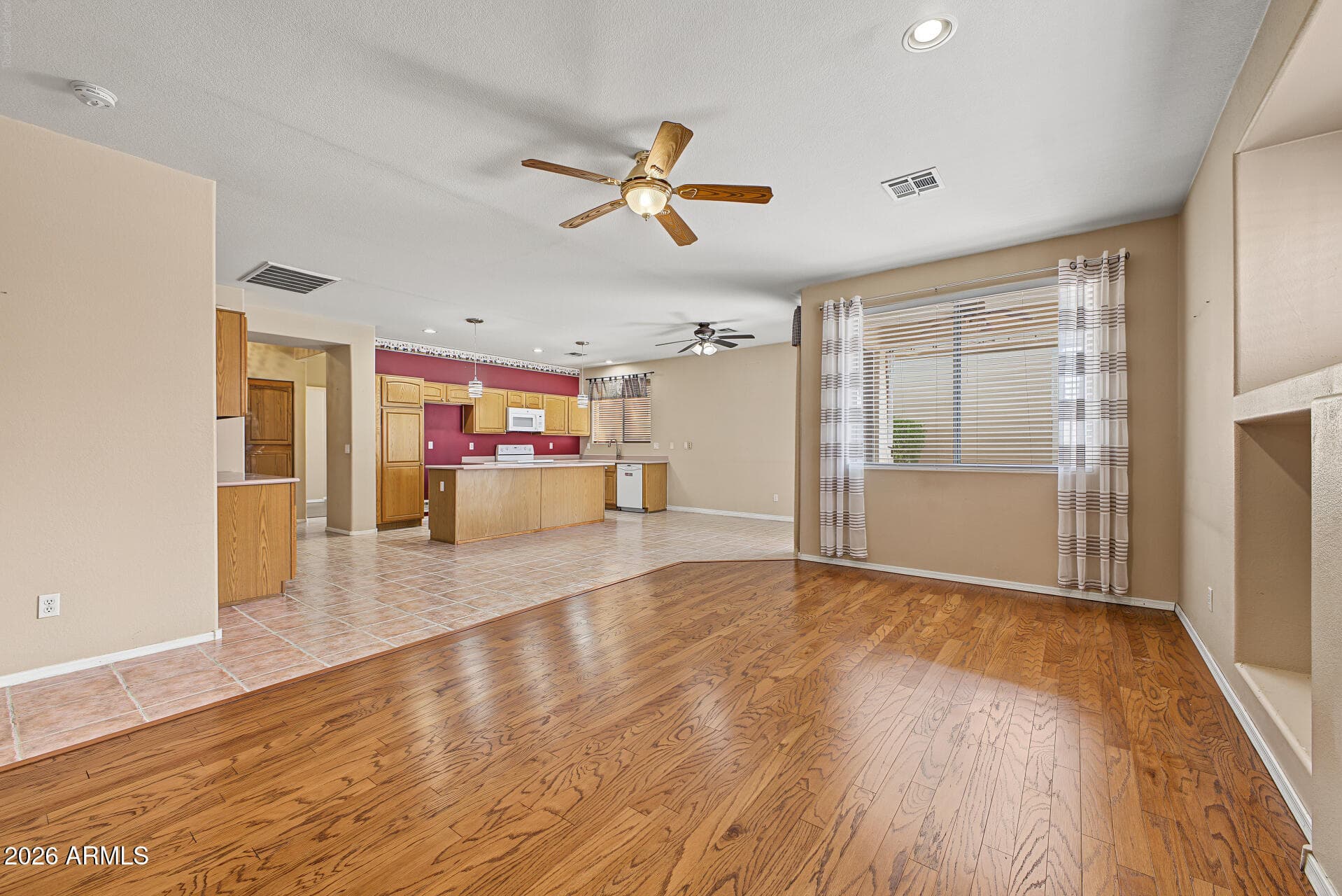 2104 S Longwood — photo 4