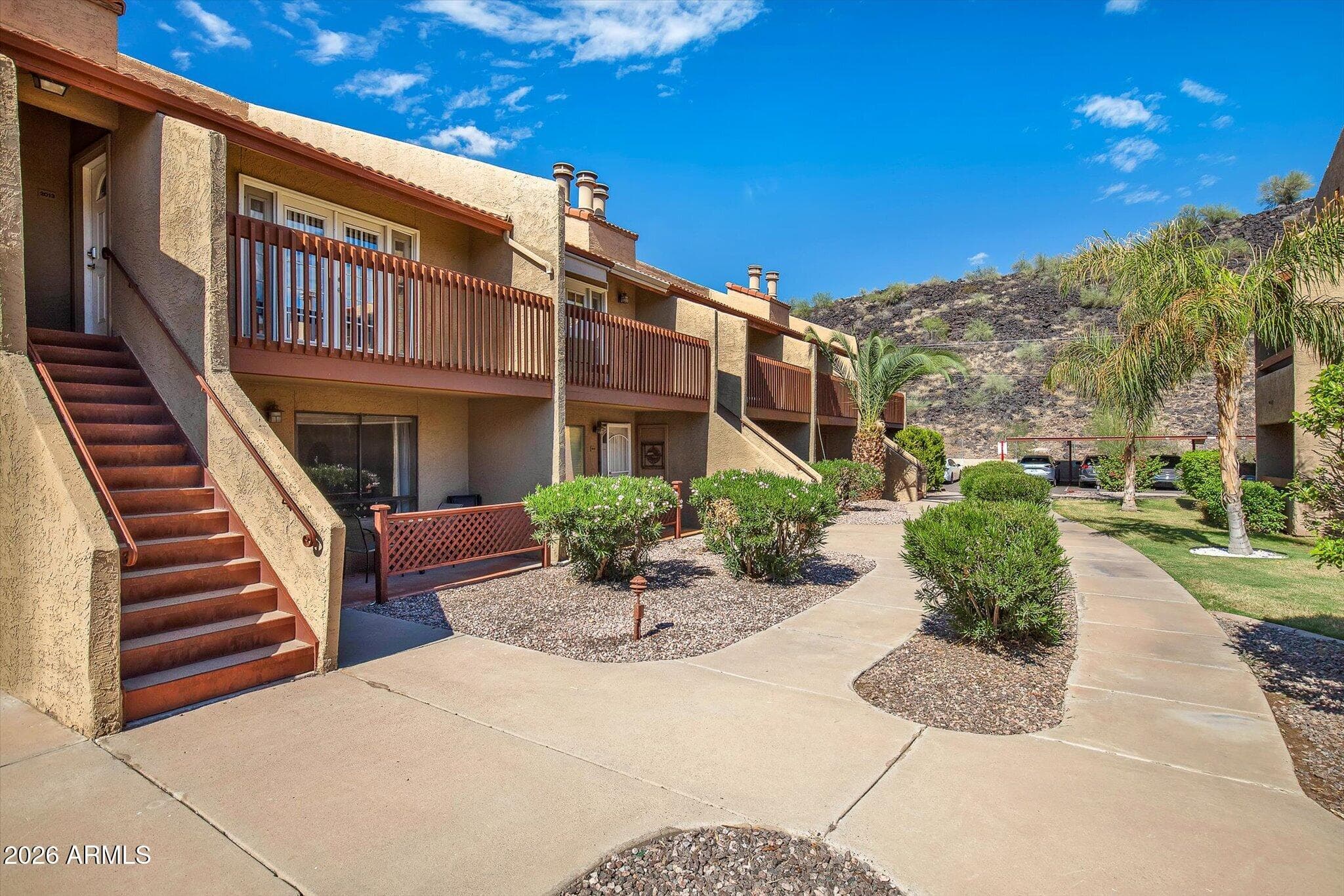 14203 N 19th Avenue 1013 — photo 3