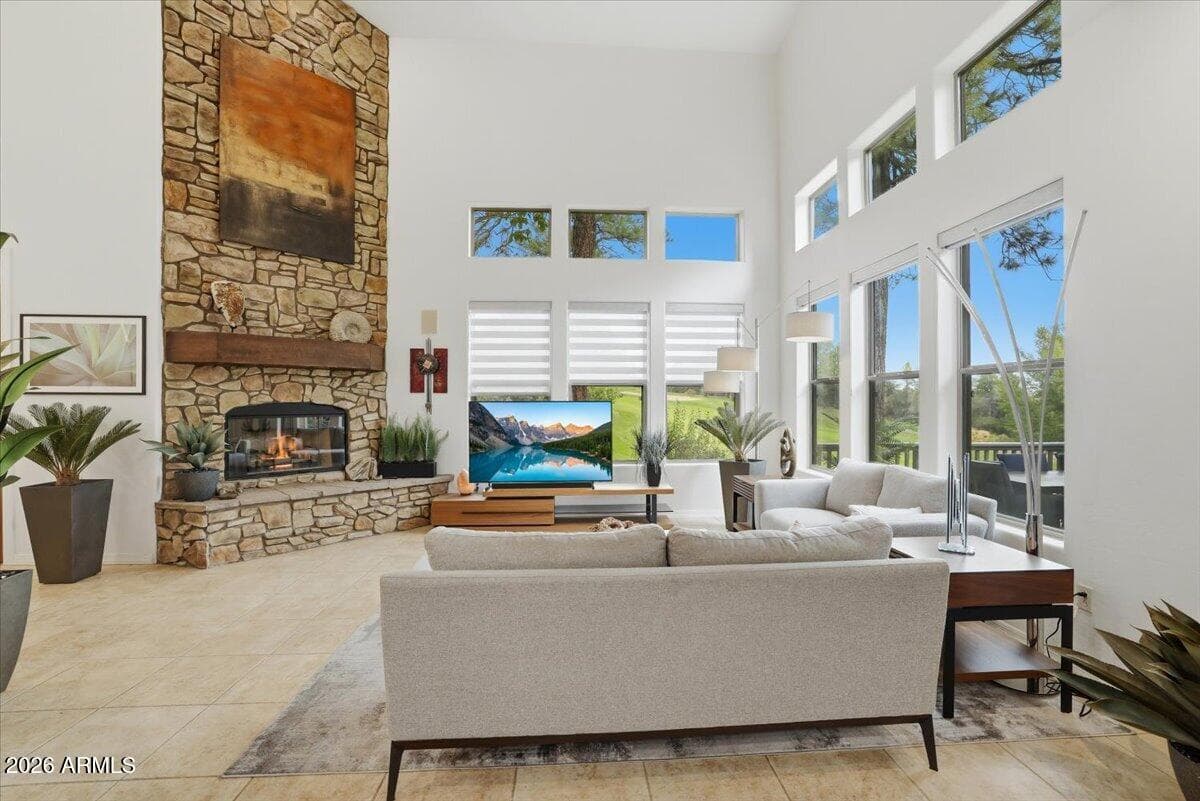 721 Crosscreek Drive — photo 5