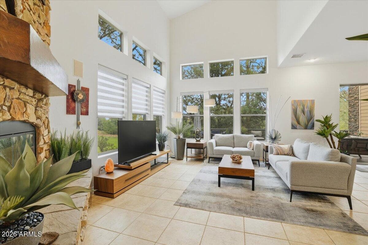 721 Crosscreek Drive — photo 6